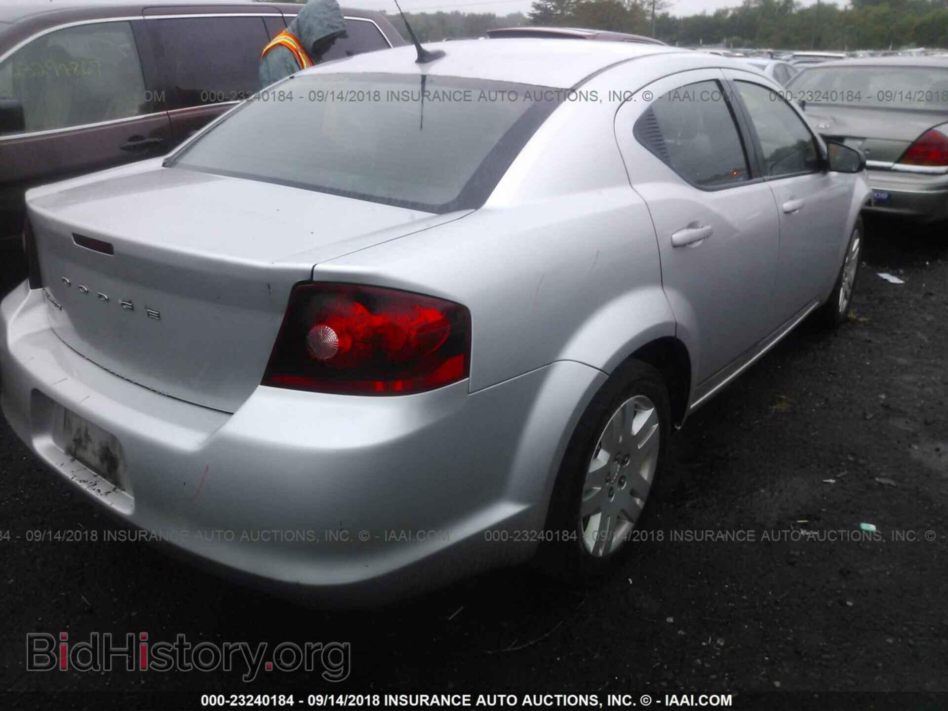 2011 Dodge Avenger - VIN: 1B3BD4FB1BN502035 - Фото 4