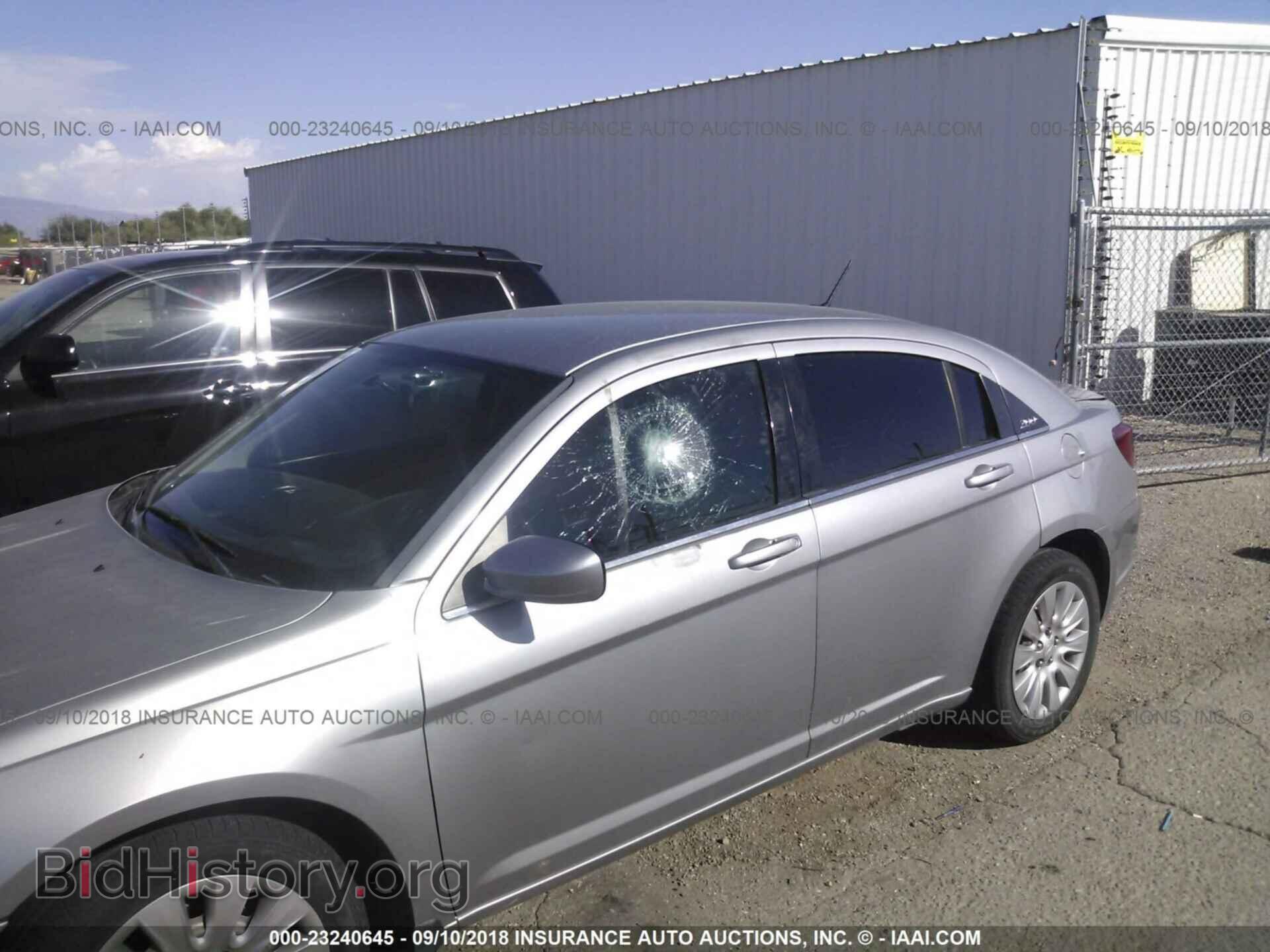 2014 CHRYSLER 200 - VIN: 1C3CCBAB3EN122298 - Фото 6