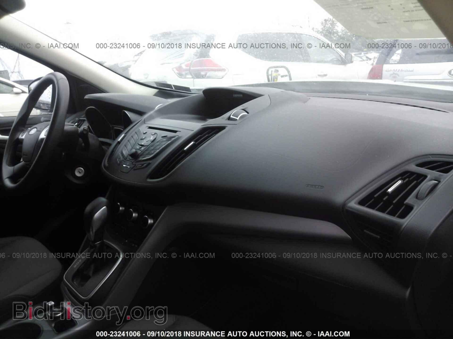2014 Ford Escape - VIN: 1FMCU9GX9EUB32937 - Photo 5