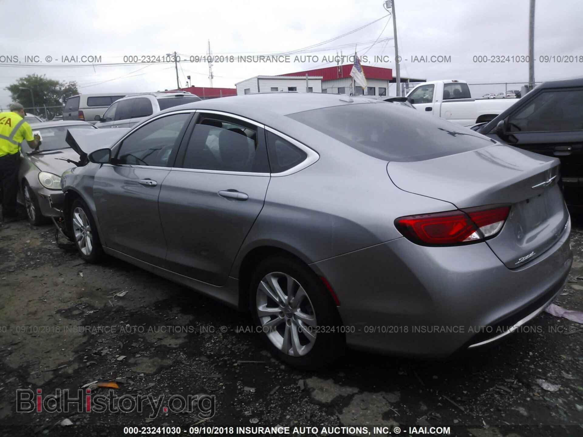 2015 Chrysler 200 - VIN: 1C3CCCAB1FN535019 - Фото 3
