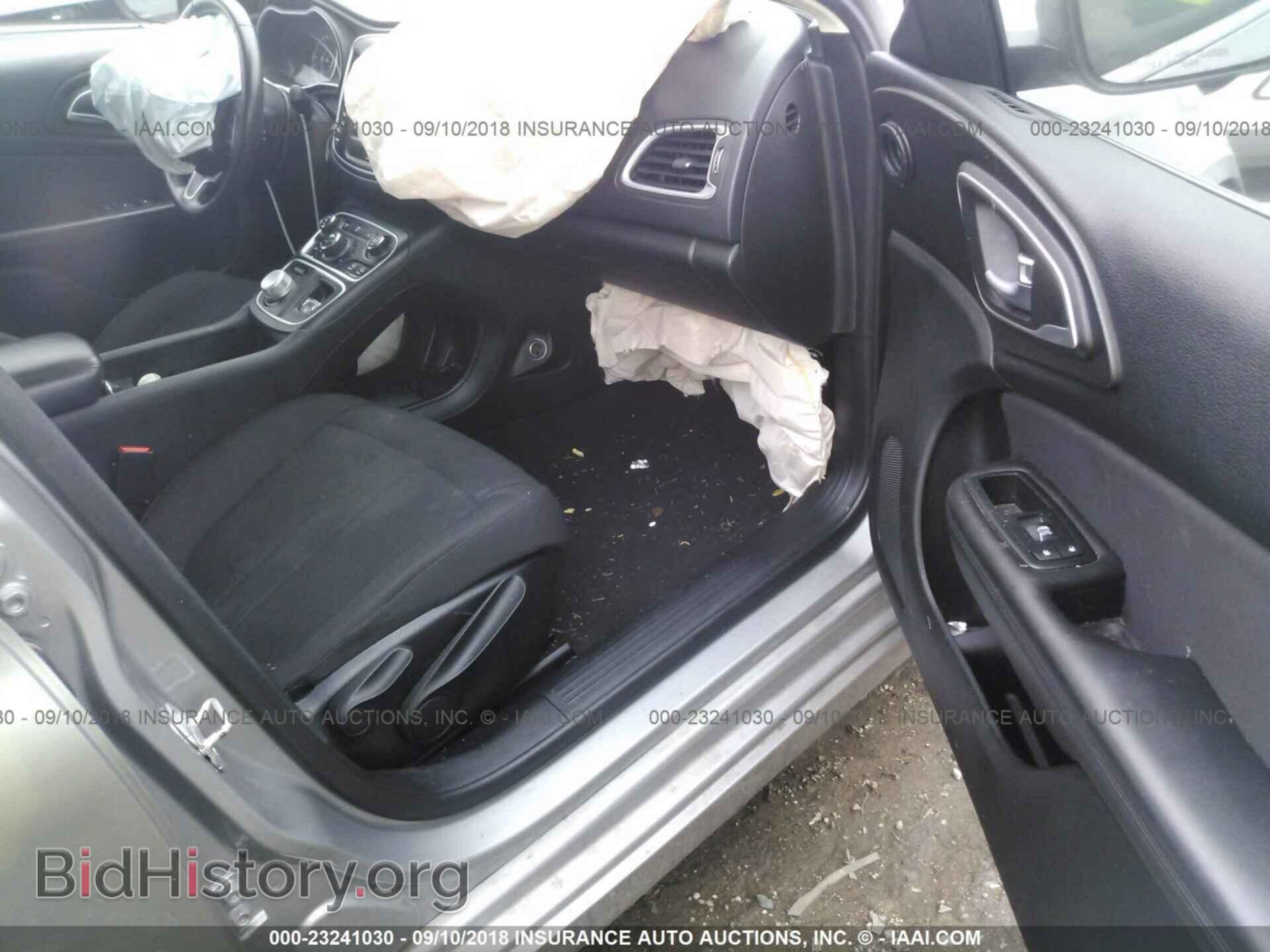 2015 Chrysler 200 - VIN: 1C3CCCAB1FN535019 - Фото 5