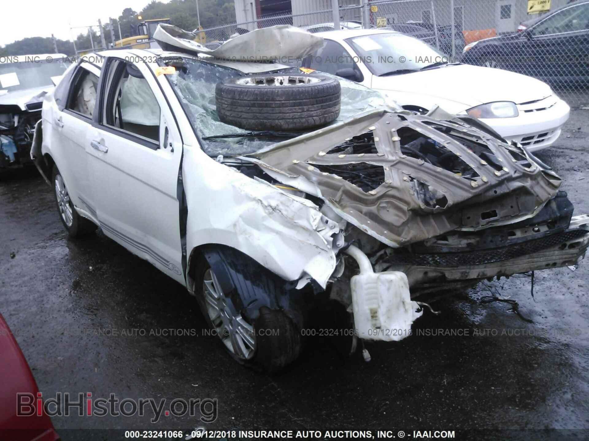 Photo 1FAHP3HN7BW182625 - Ford Focus 2011