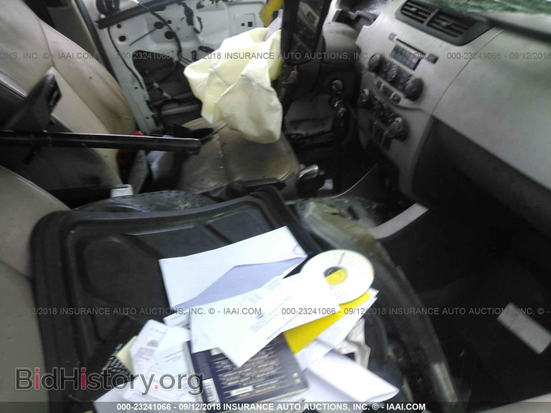 2011 Ford Focus - VIN: 1FAHP3HN7BW182625 - Фото 5