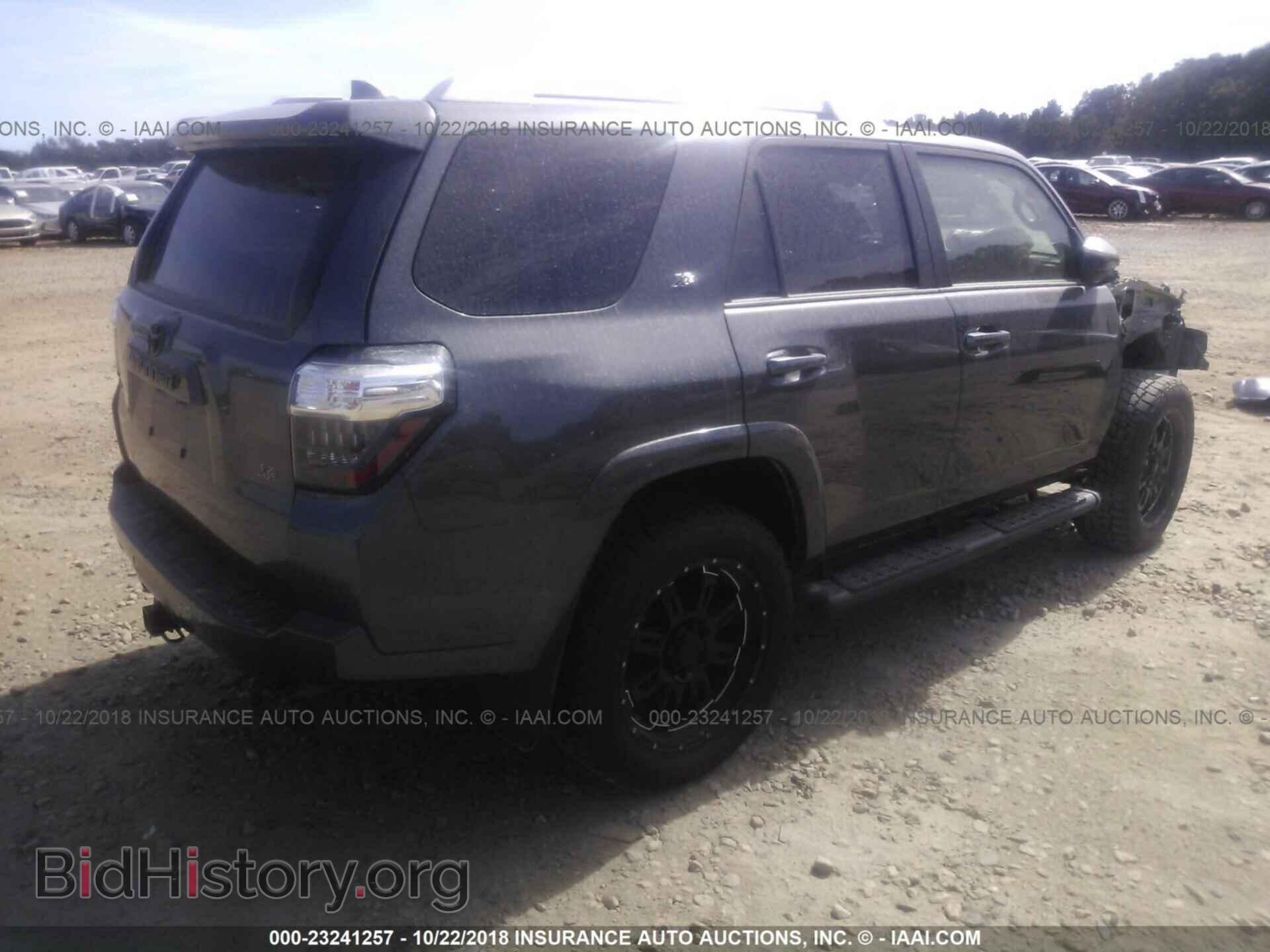 2017 Toyota 4runner - VIN: JTEZU5JR3H5162995 - Photo 4