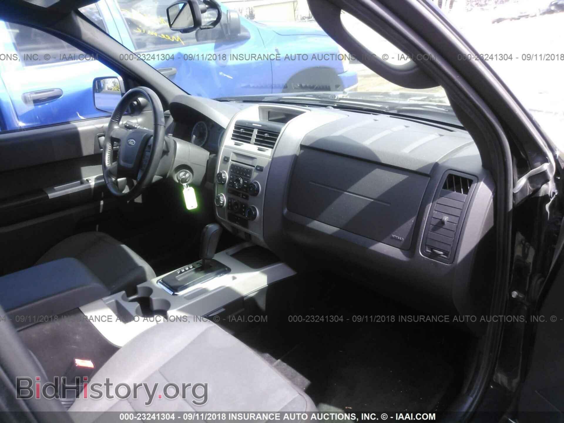 2012 Ford Escape - VIN: 1FMCU0DG2CKA43235 - Photo 5