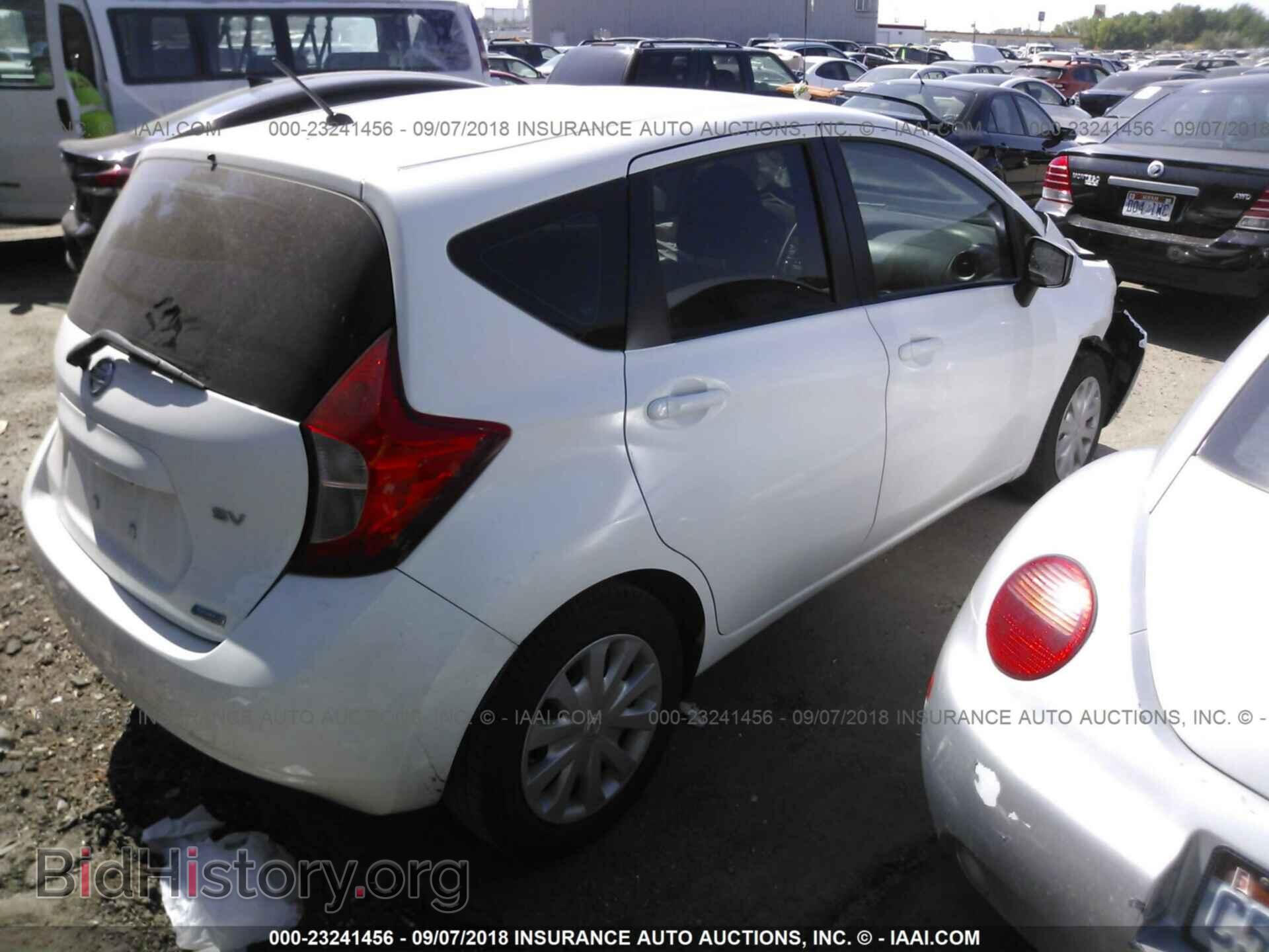 2015 Nissan Versa note - VIN: 3N1CE2CP6FL405958 - Фото 4