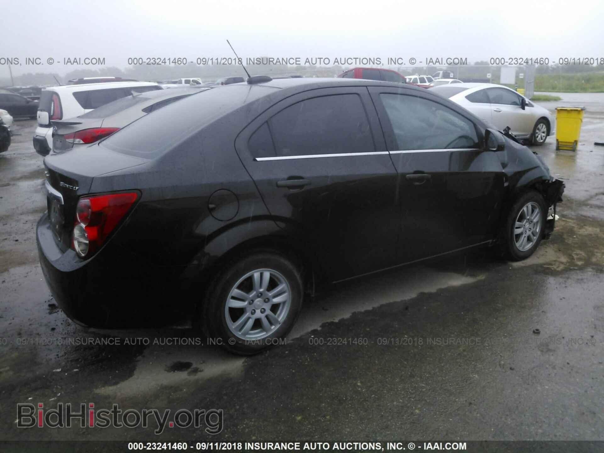 2015 Chevrolet Sonic - VIN: 1G1JC5SH0F4130446 - Фото 4