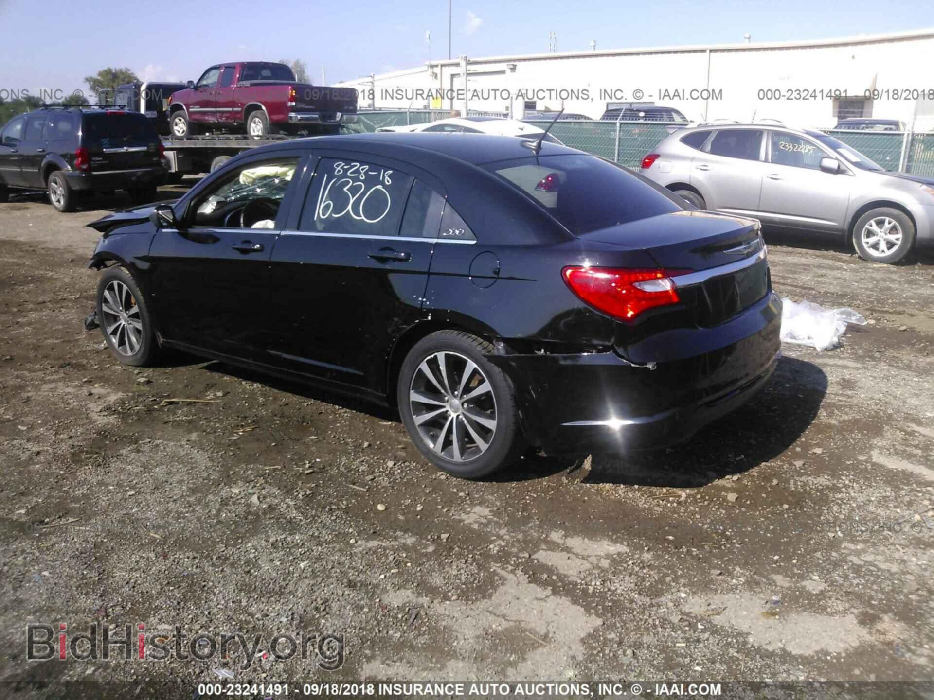 2013 Chrysler 200 - VIN: 1C3CCBBG2DN716941 - Photo 3