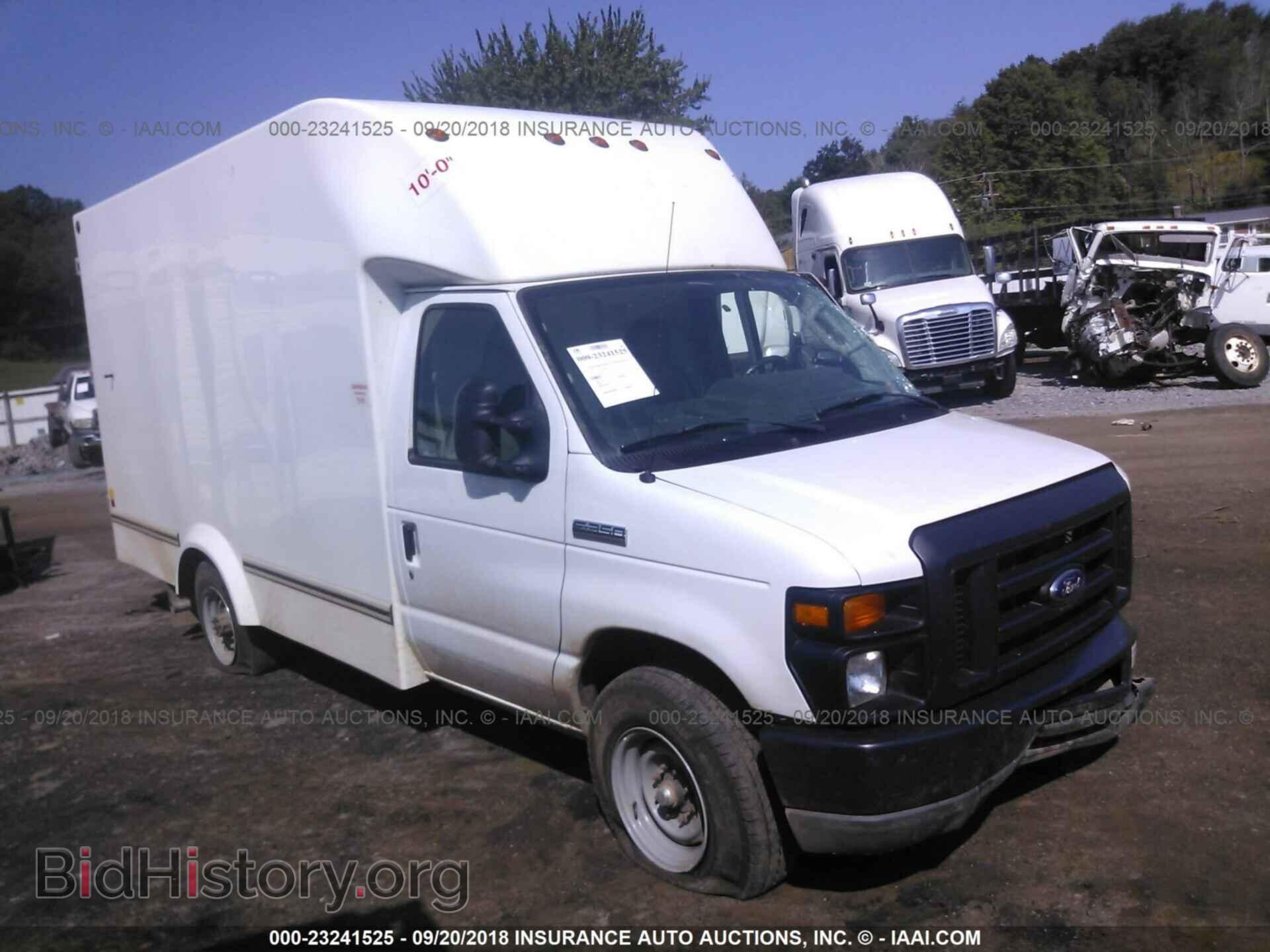 Photo 1FDWE3FS5HDC32213 - Ford Econoline 2017