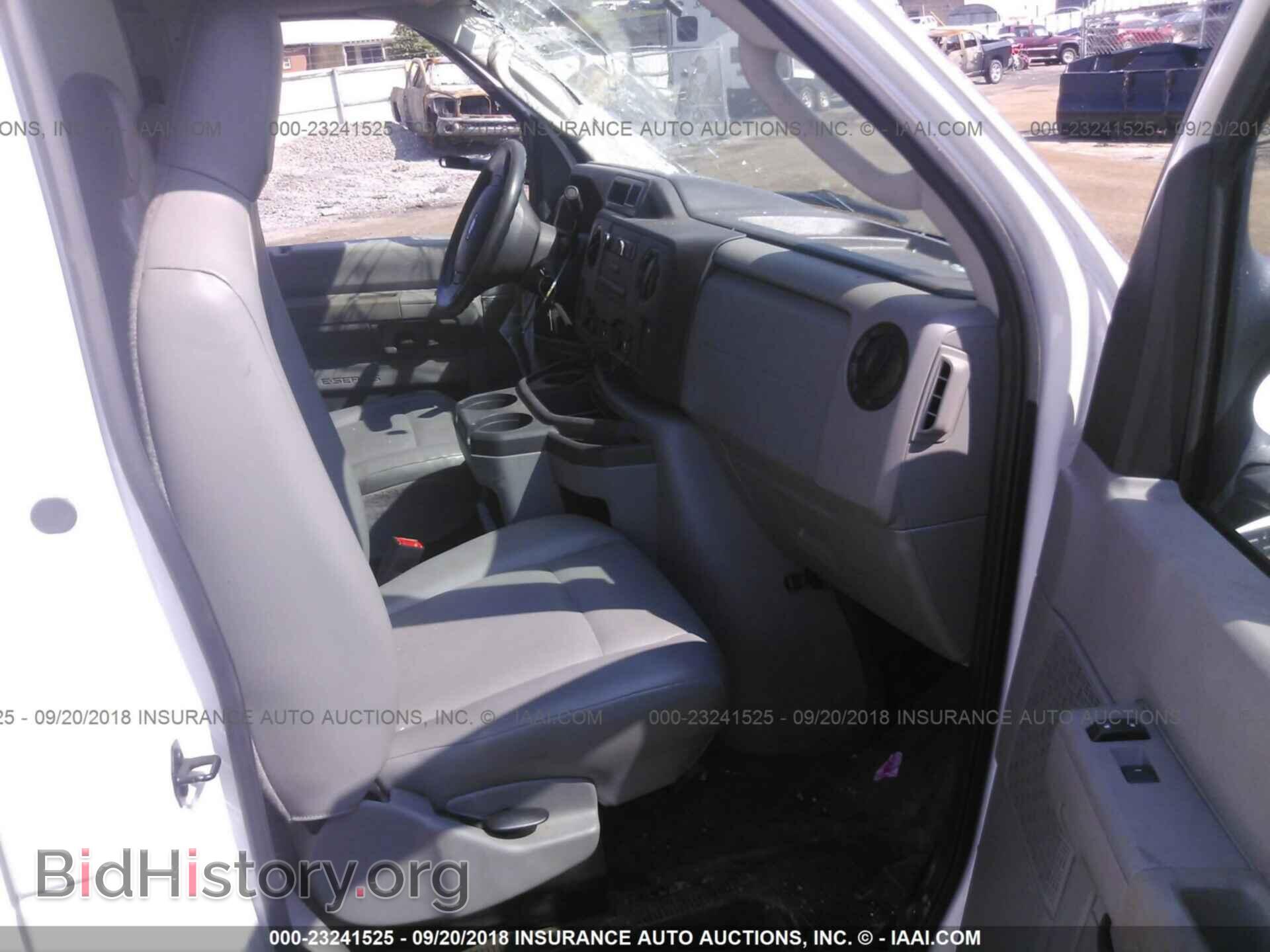2017 Ford Econoline - VIN: 1FDWE3FS5HDC32213 - Photo 5