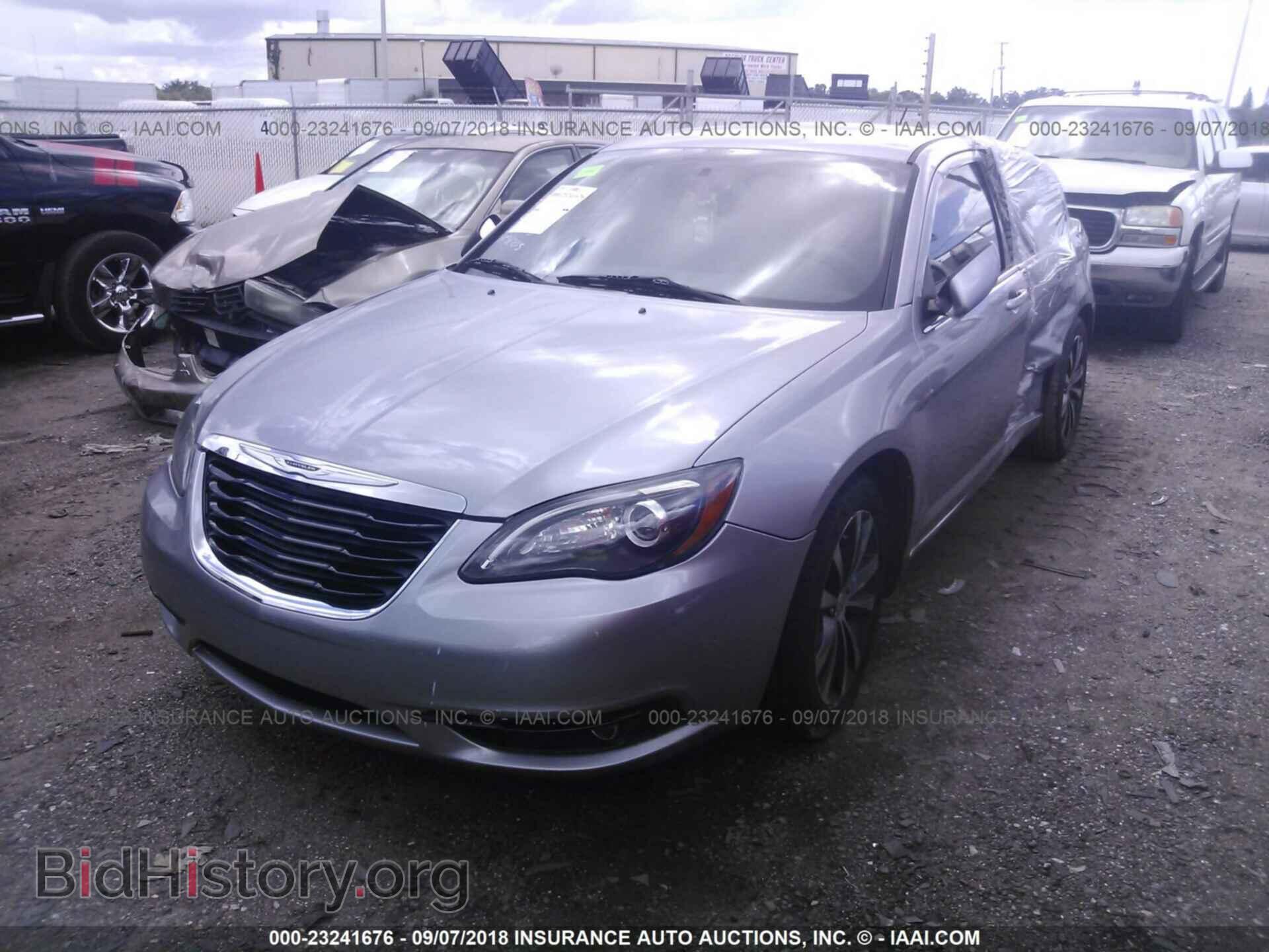2013 CHRYSLER 200 - VIN: 1C3CCBBB6DN595738 - Photo 2