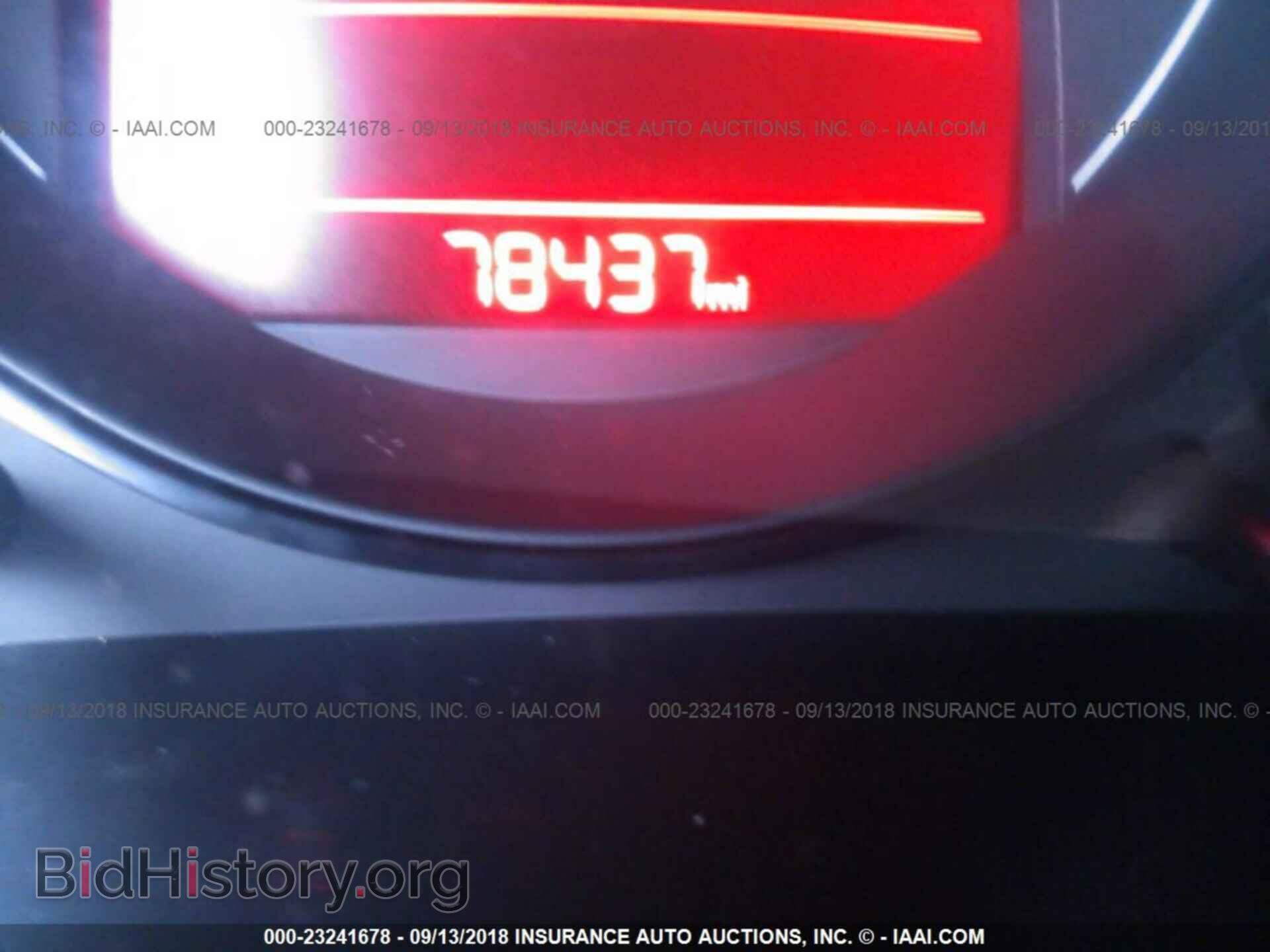 2012 Volkswagen Beetle - VIN: 3VWVA7AT7CM603143 - Фото 7