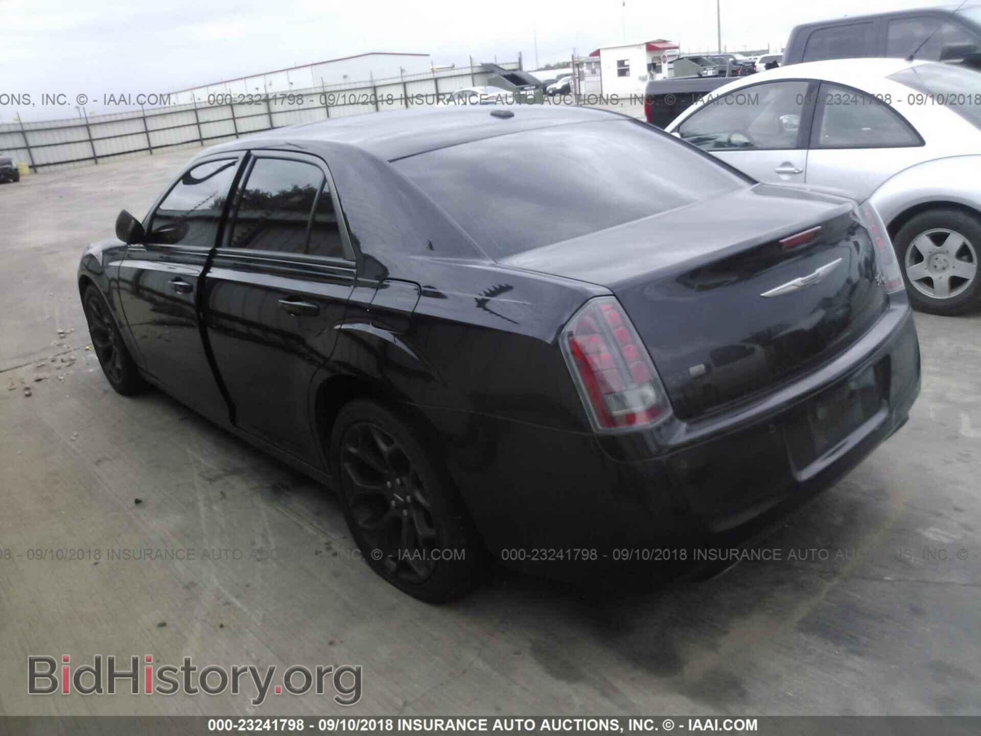 2013 Chrysler 300c - VIN: 2C3CCADT5DH687559 - Фото 3