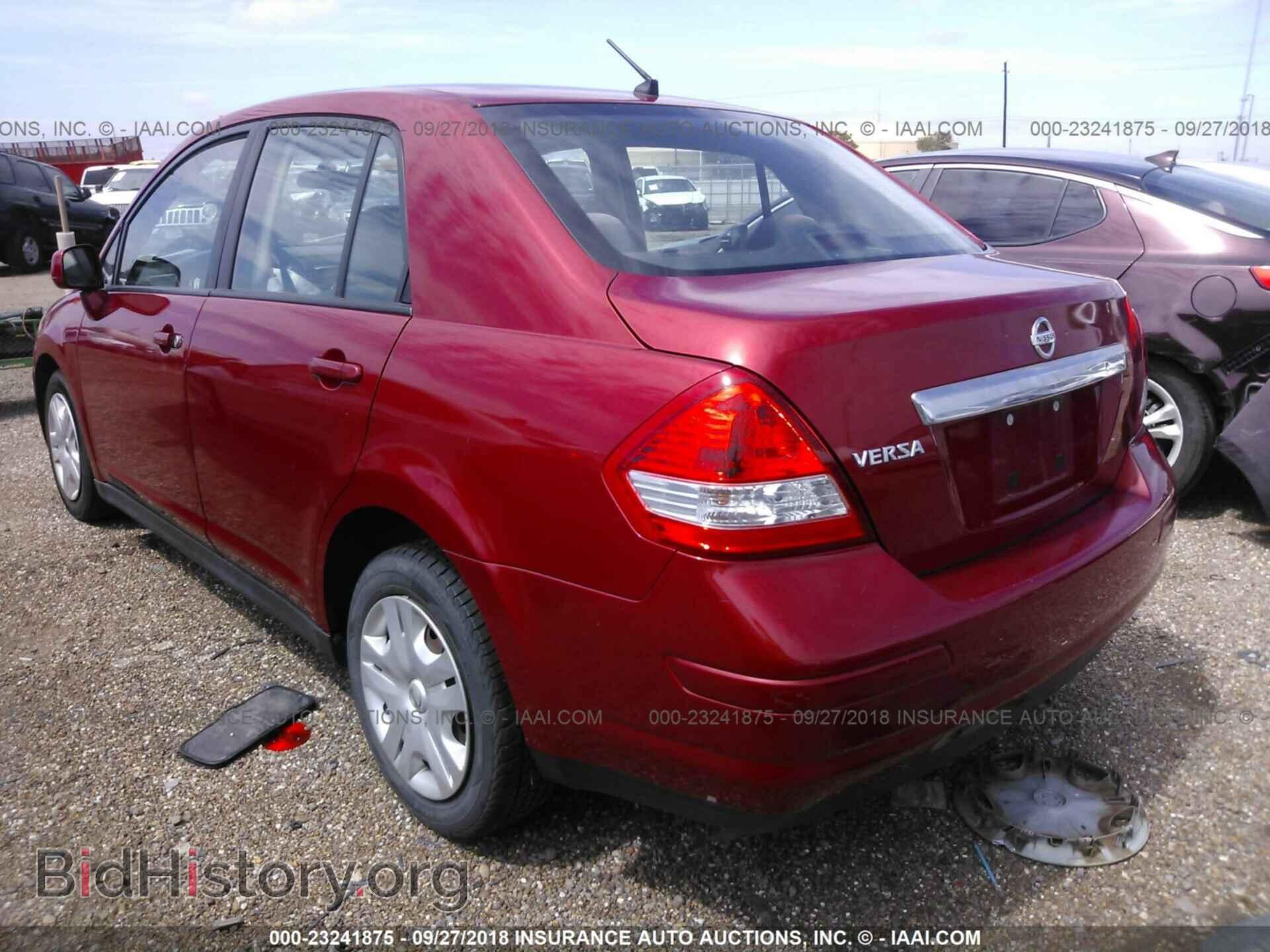 2011 Nissan Versa - VIN: 3N1BC1AP1BL376927 - Photo 3