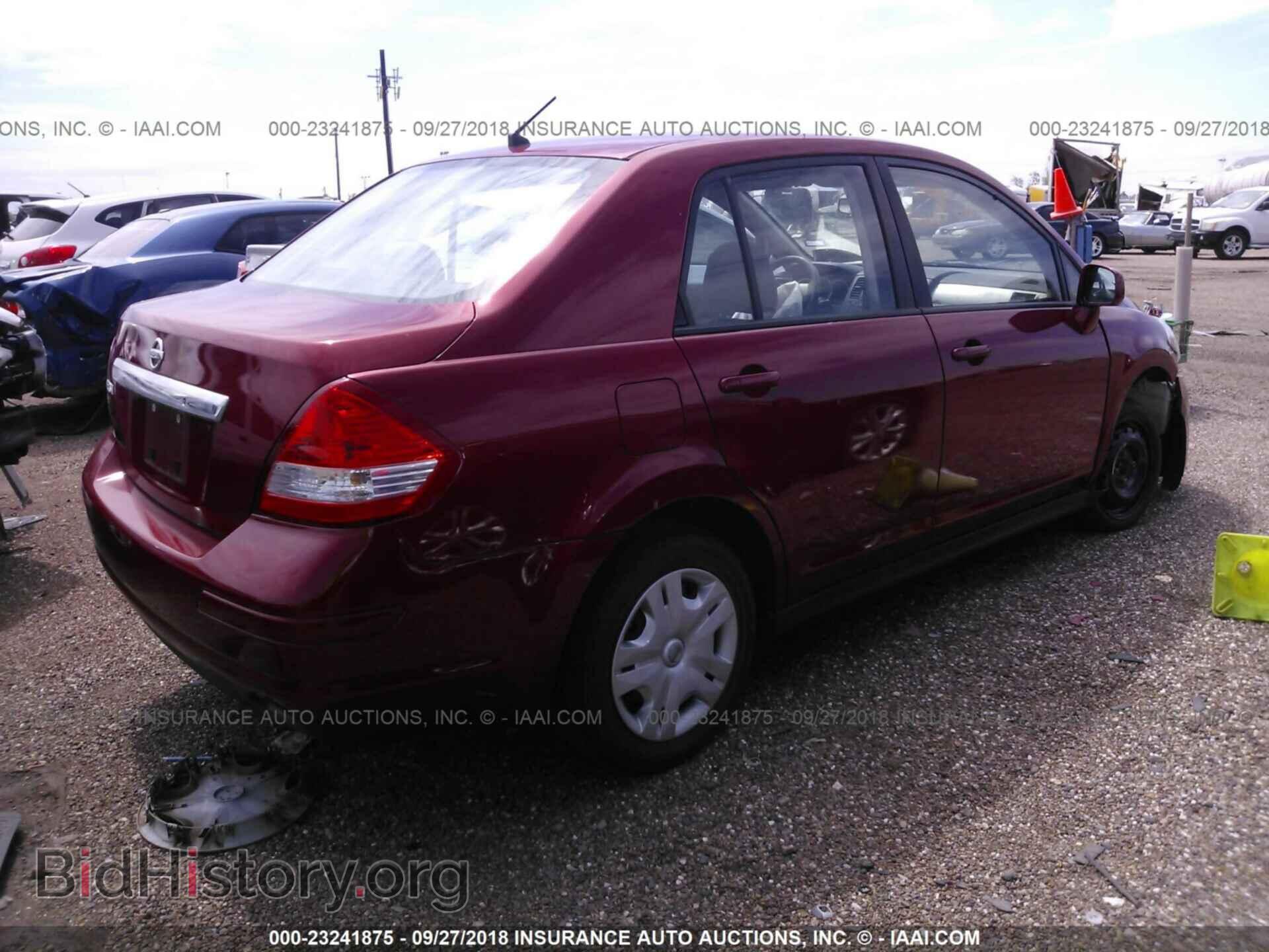 2011 Nissan Versa - VIN: 3N1BC1AP1BL376927 - Photo 4