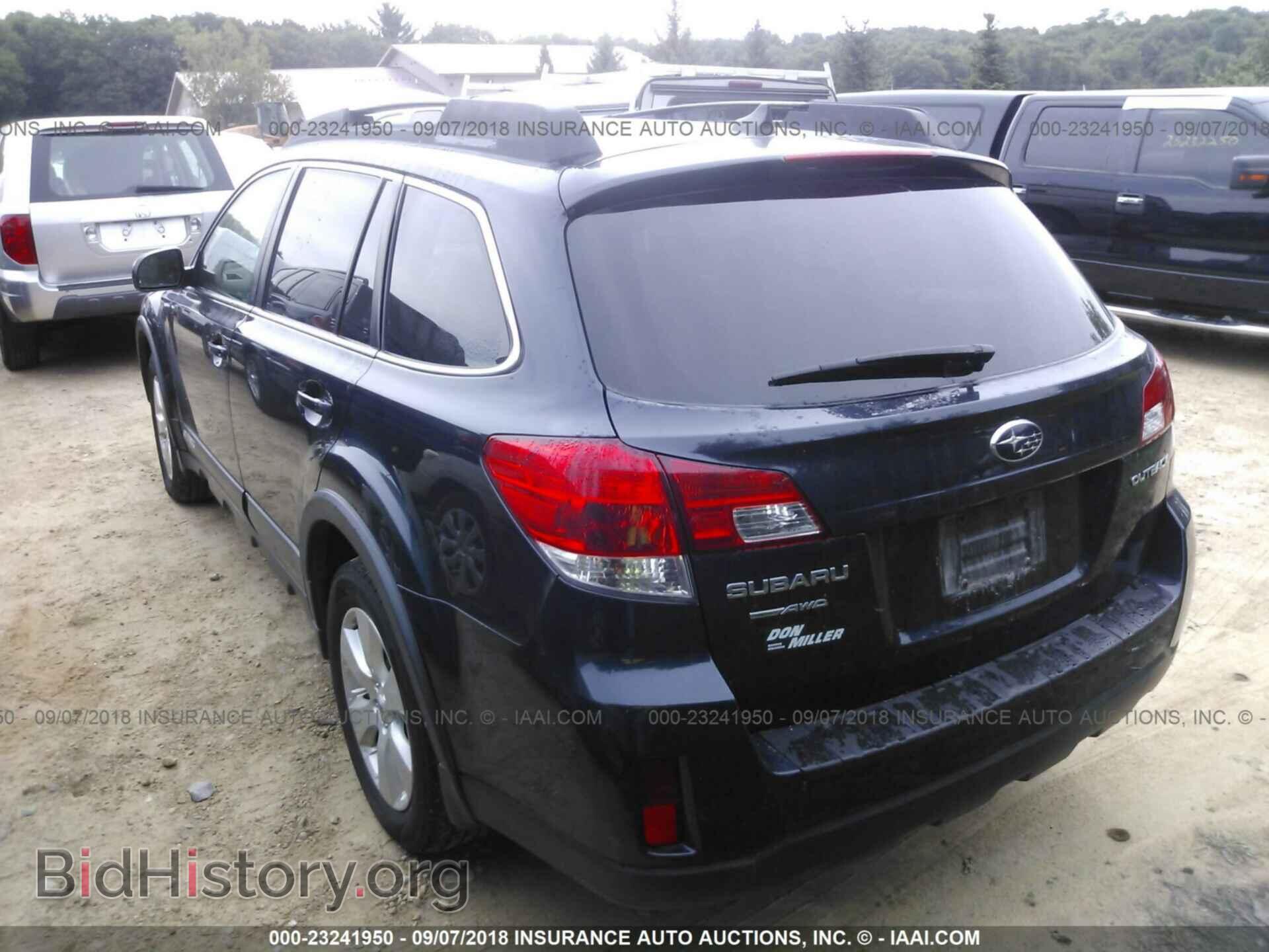 2012 Subaru Outback - VIN: 4S4BRCKC1C3240583 - Photo 3