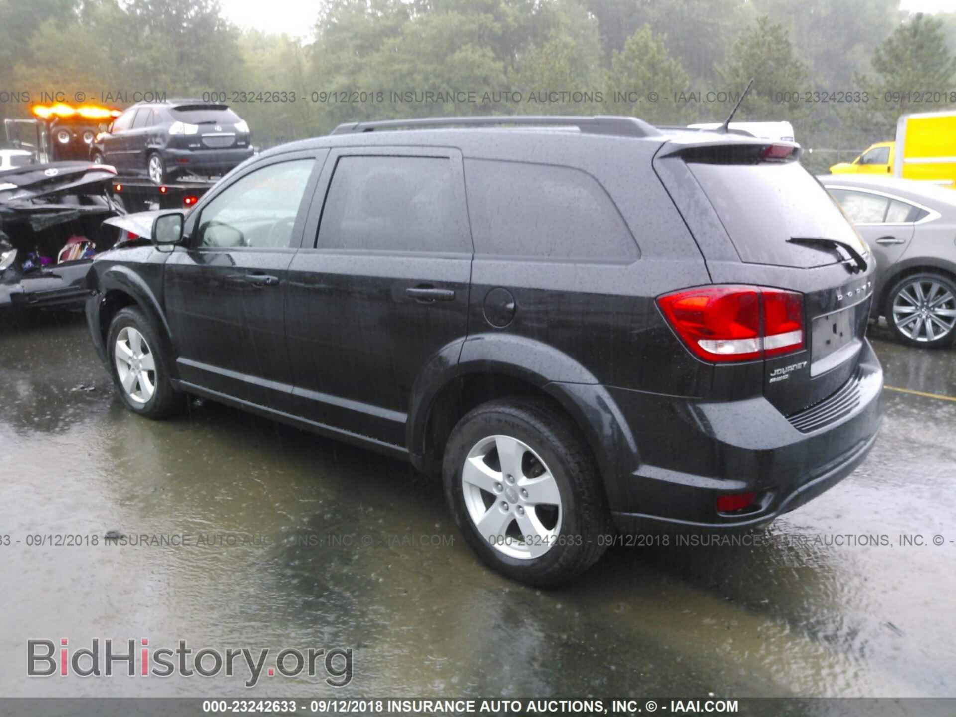 2011 Dodge Journey - VIN: 3D4PH1FGXBT545035 - Фото 3
