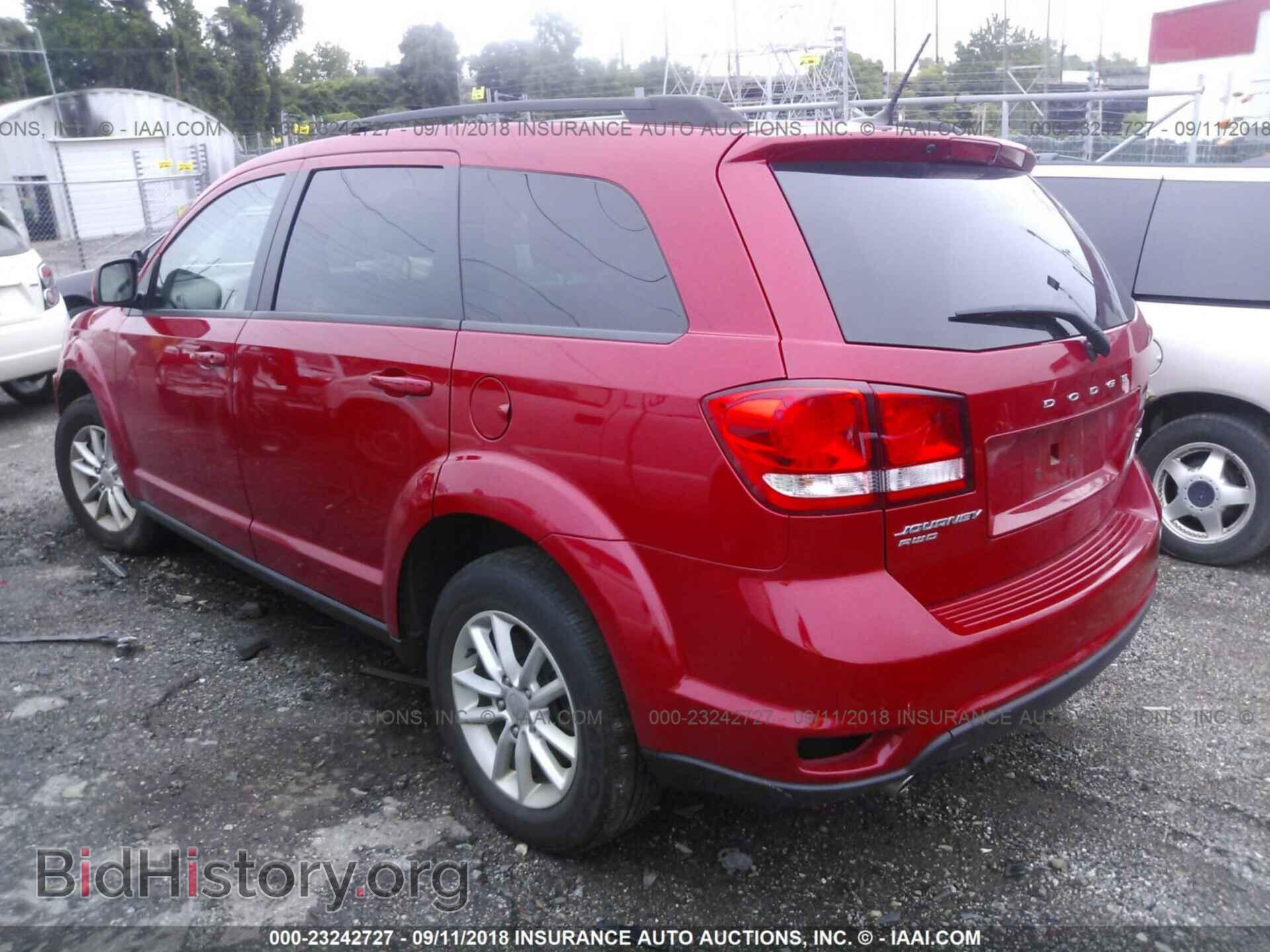 2014 Dodge Journey - VIN: 3C4PDDBGXET302085 - Фото 3