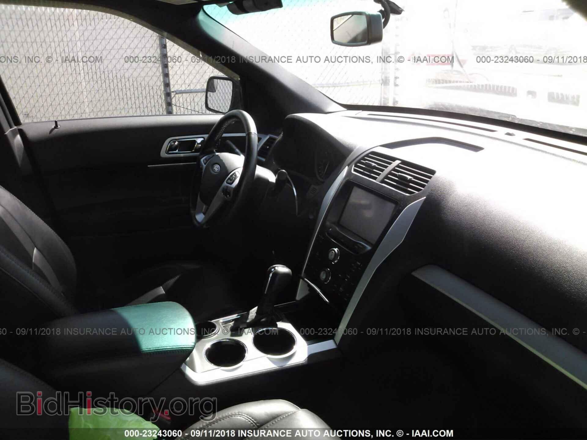 2011 Ford Explorer - VIN: 1FMHK7D82BGA65220 - Фото 5
