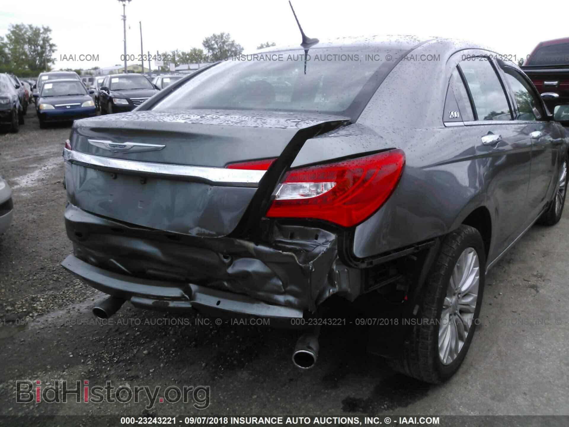 2011 Chrysler 200 - VIN: 1C3BC2FG8BN610870 - Photo 6