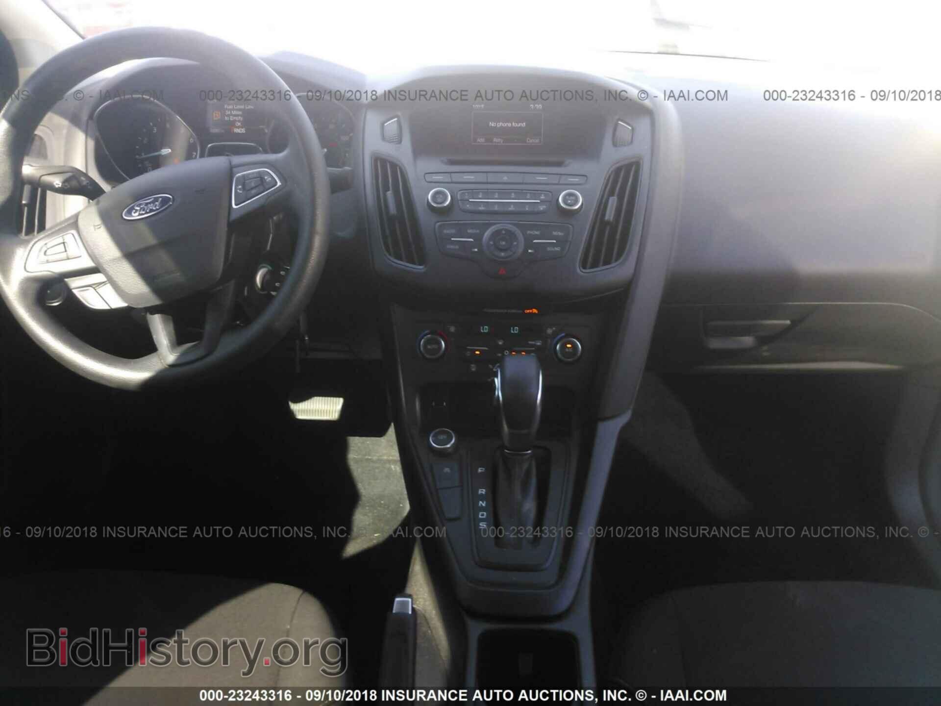 2017 Ford Focus - VIN: 1FADP3FE7HL284454 - Photo 5