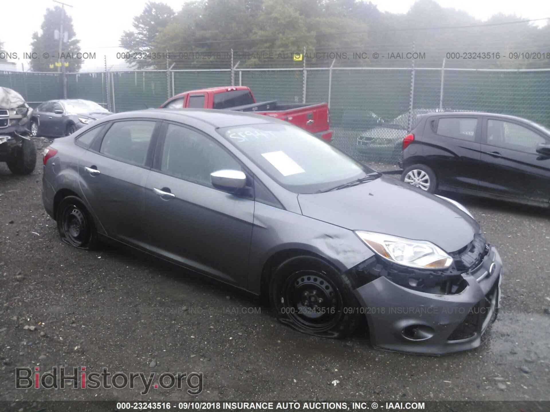 Фотография 1FAHP3E24CL472348 - Ford Focus 2012