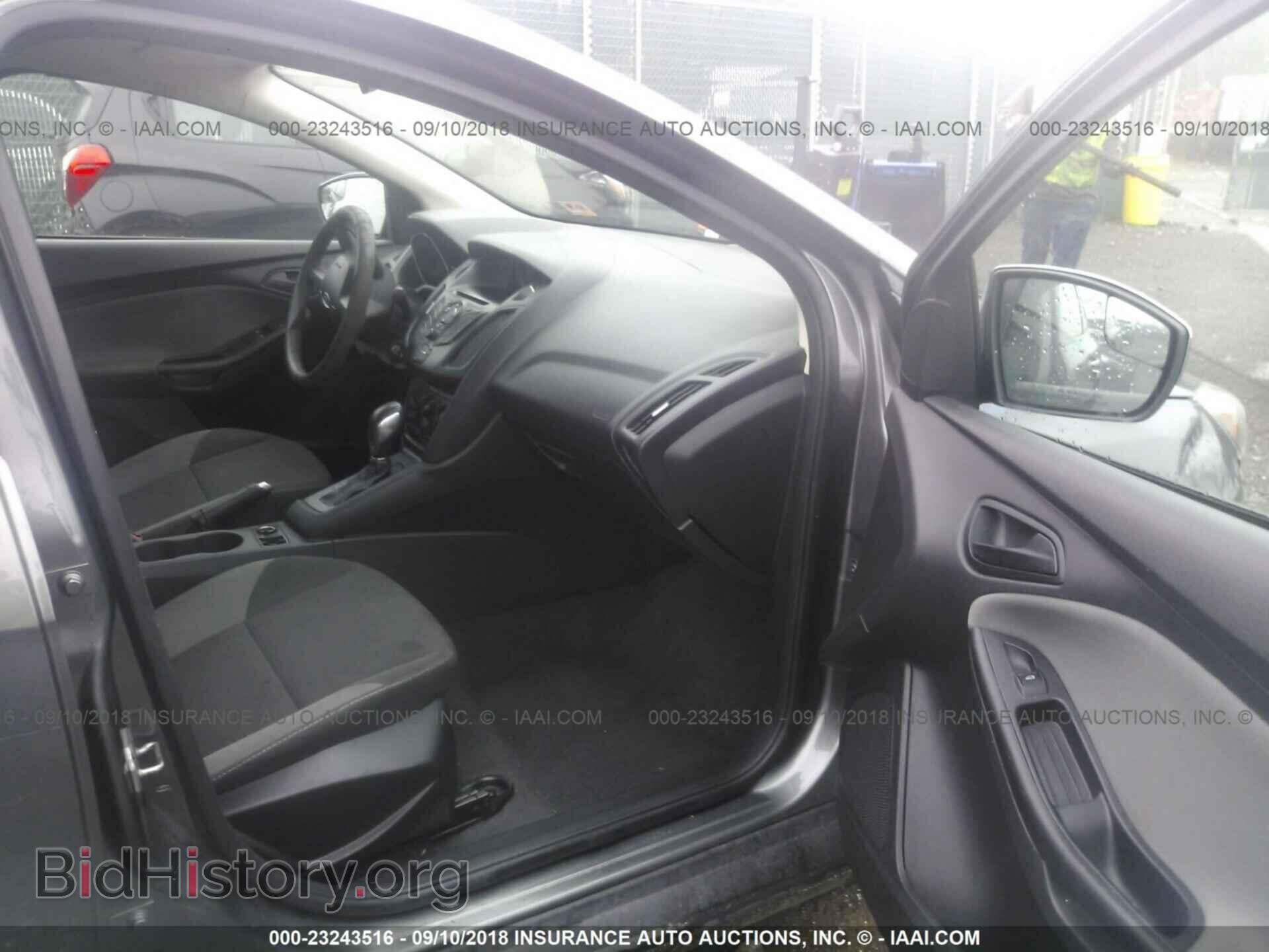 2012 Ford Focus - VIN: 1FAHP3E24CL472348 - Photo 5