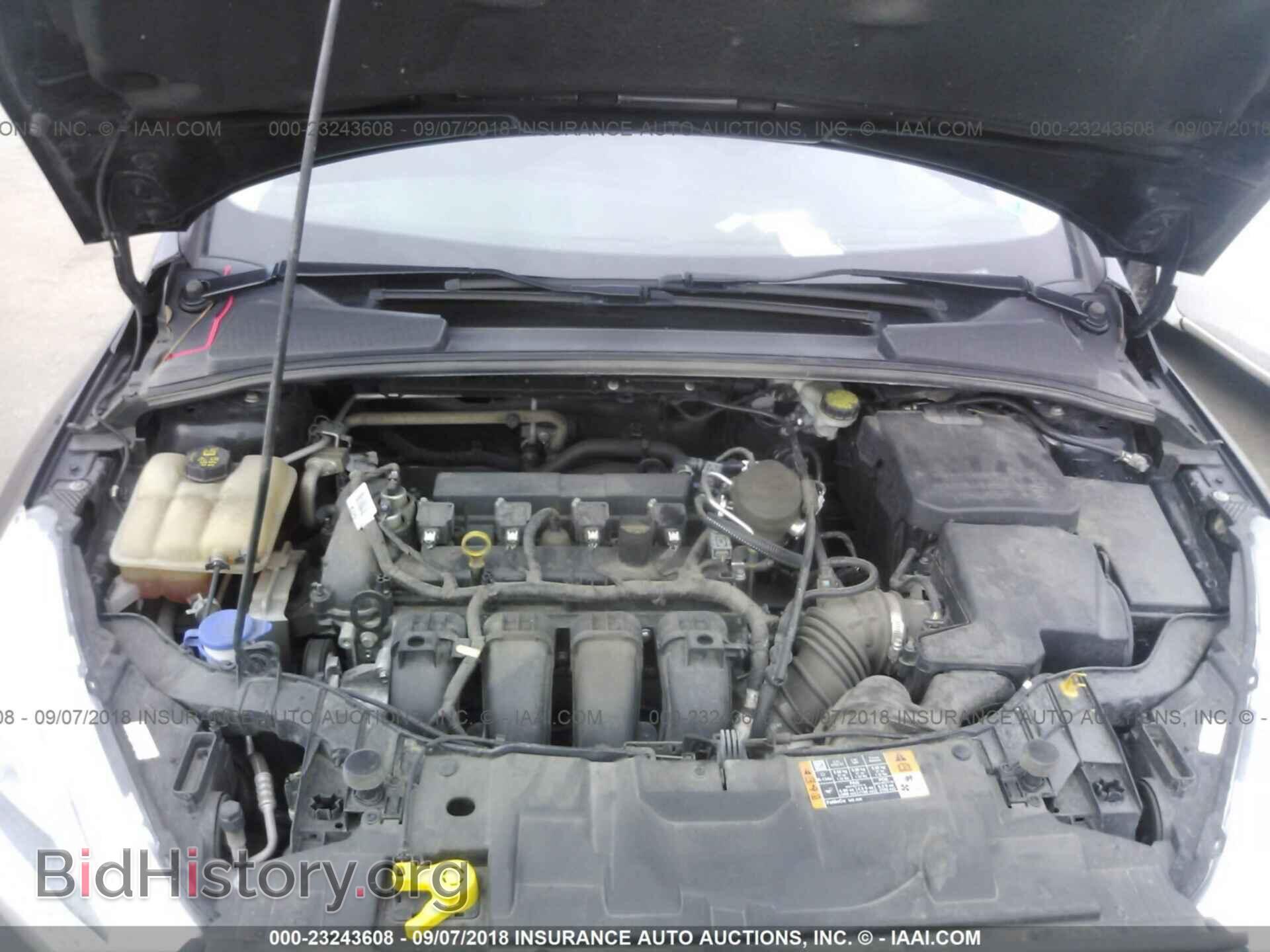 2016 Ford Focus - VIN: 1FADP3F21GL262437 - Photo 10