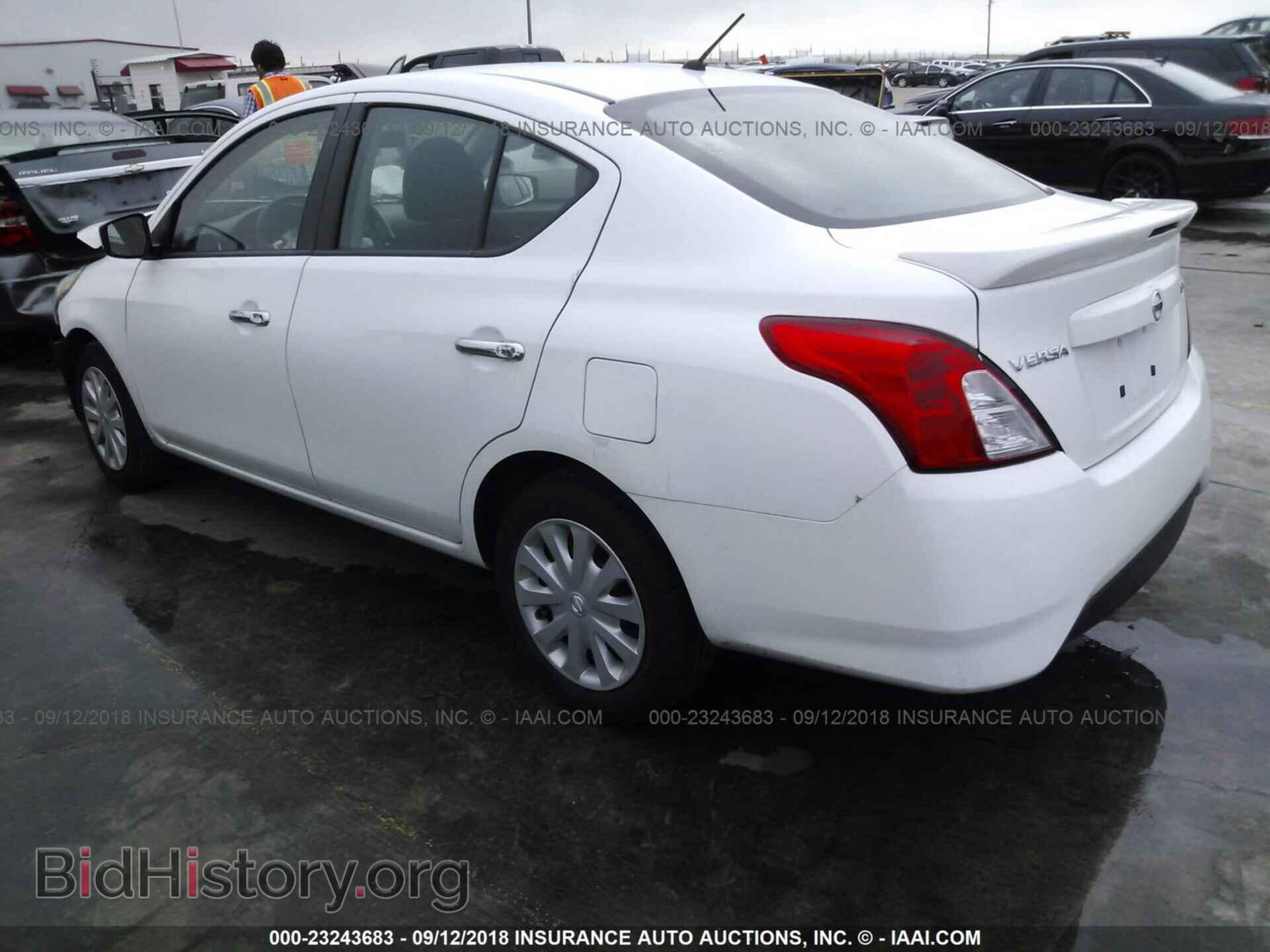 2016 Nissan Versa - VIN: 3N1CN7AP9GL904979 - Фото 3