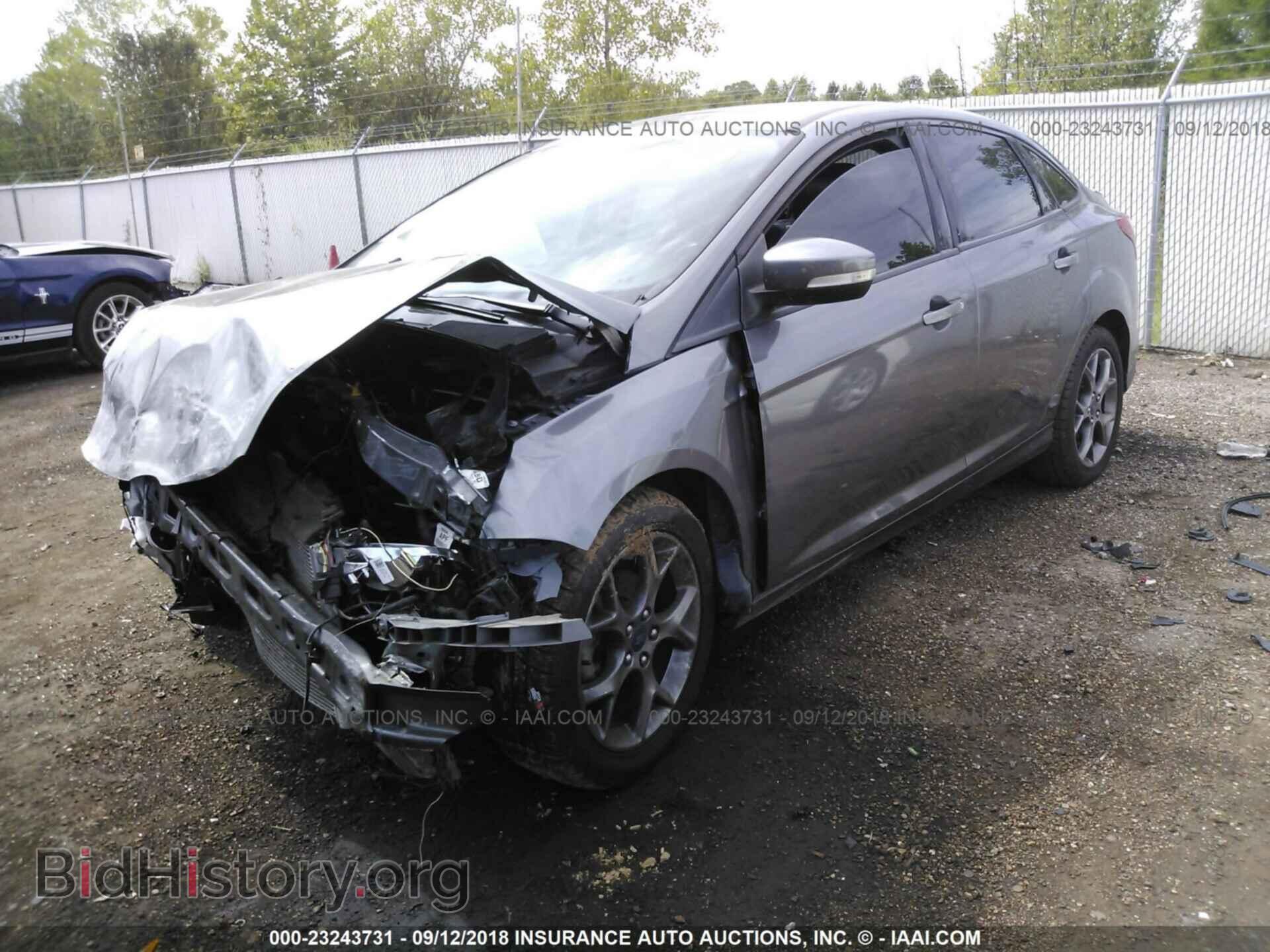 2013 Ford Focus - VIN: 1FADP3F23DL246963 - Photo 2