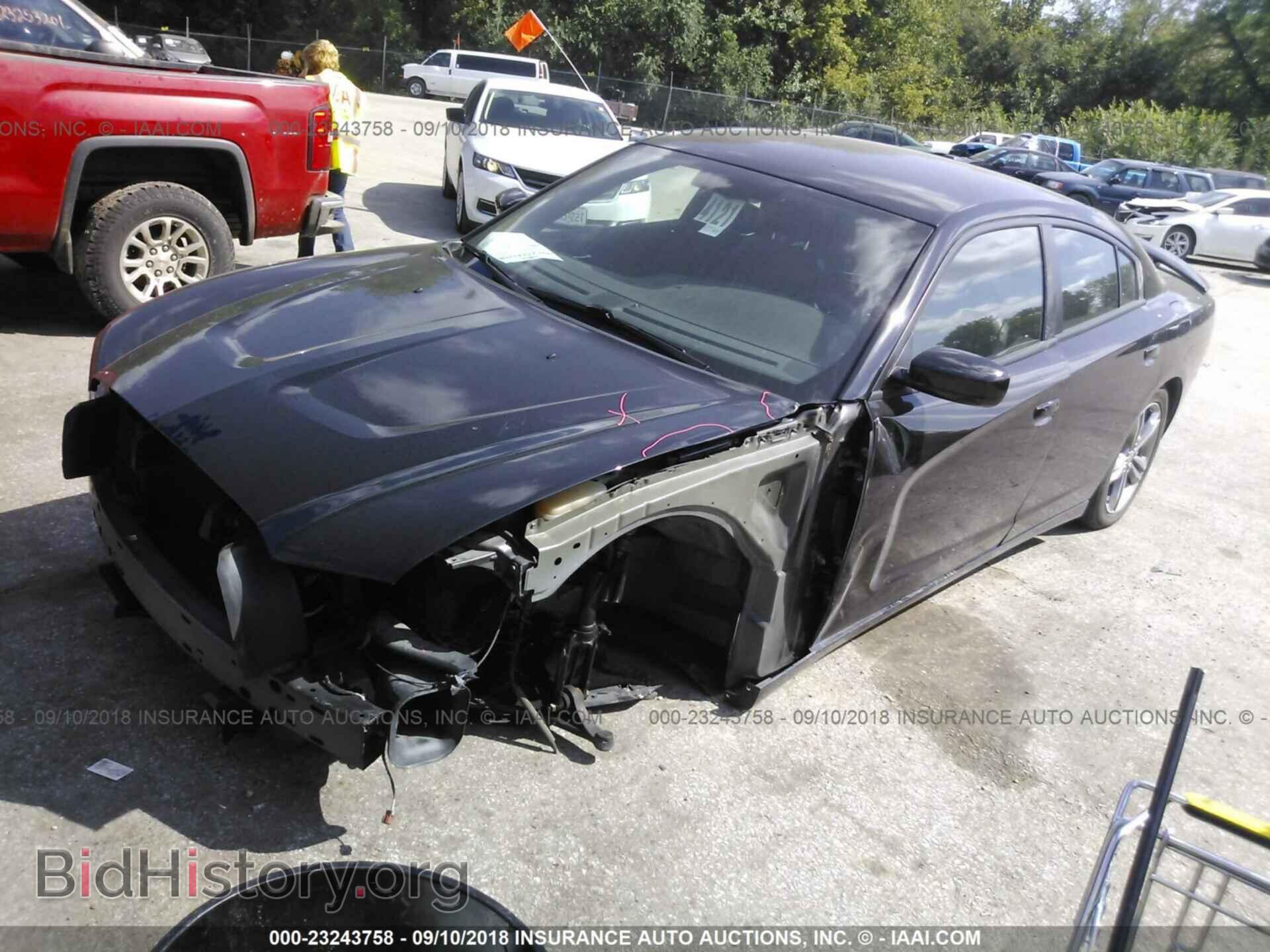 2013 Dodge Charger - VIN: 2C3CDXJG4DH564245 - Photo 2