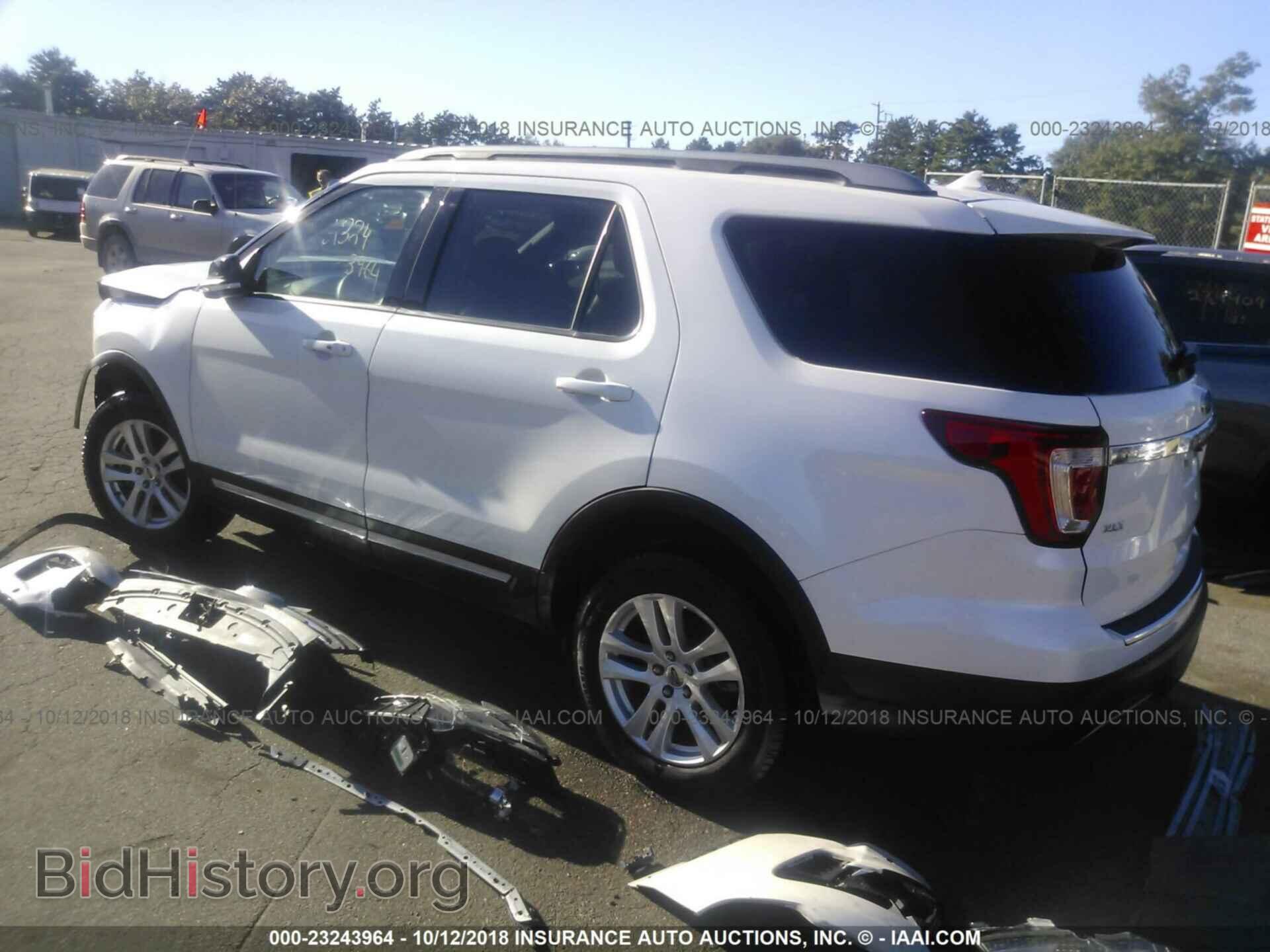 2018 Ford Explorer - VIN: 1FM5K8D89JGA38930 - Фото 3