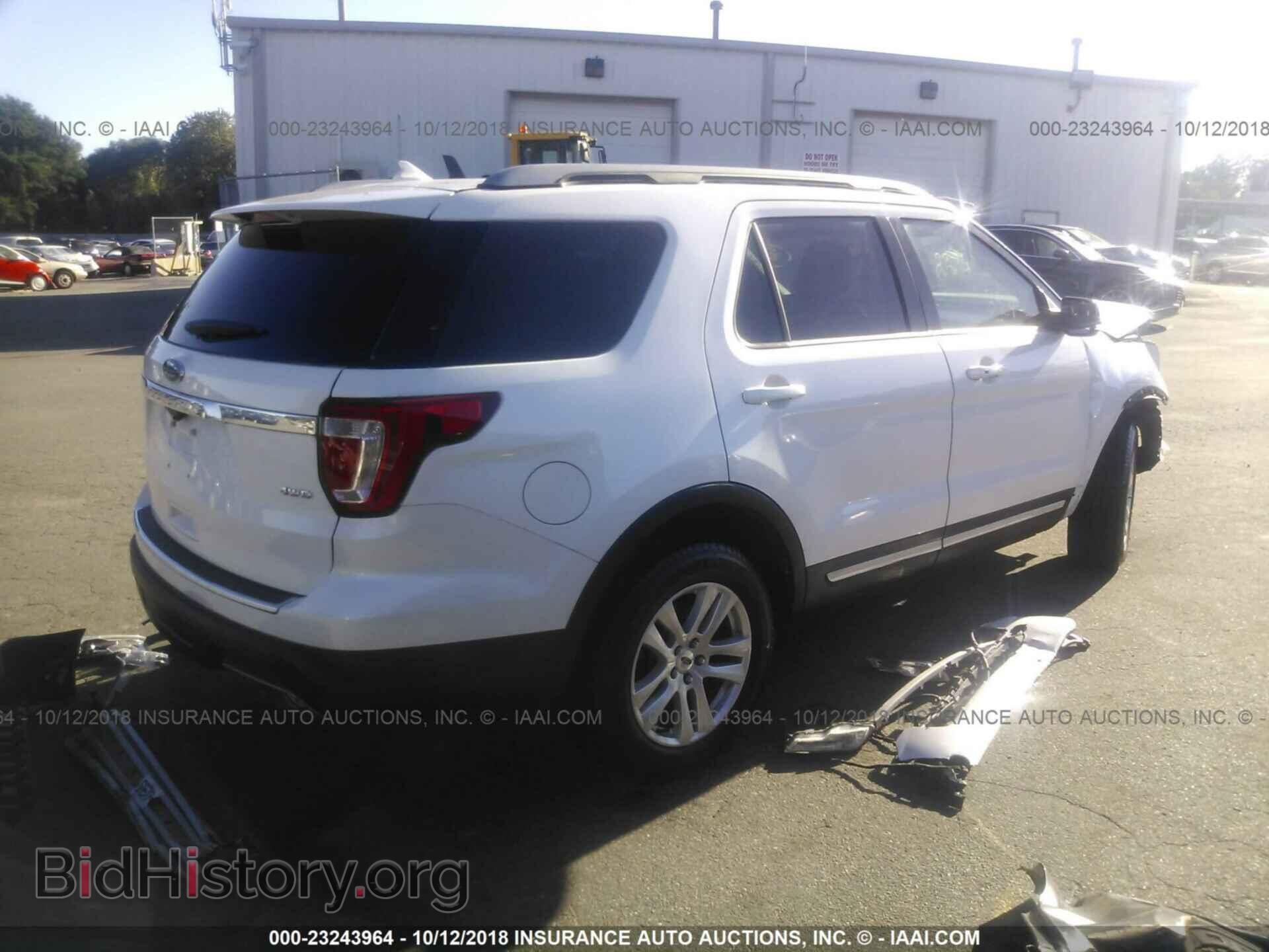 2018 Ford Explorer - VIN: 1FM5K8D89JGA38930 - Фото 4