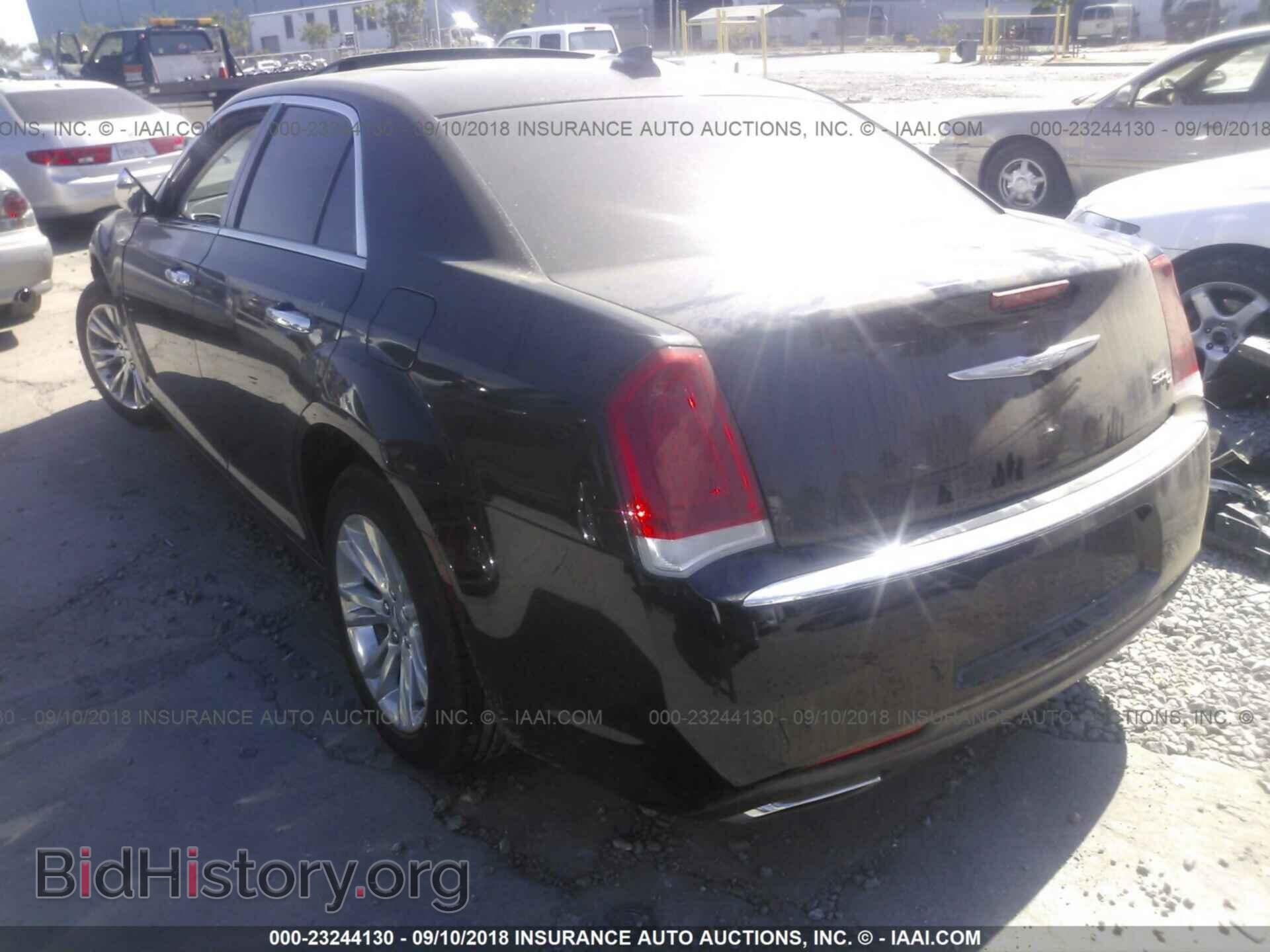 2016 Chrysler 300c - VIN: 2C3CCAEG9GH161215 - Фото 3