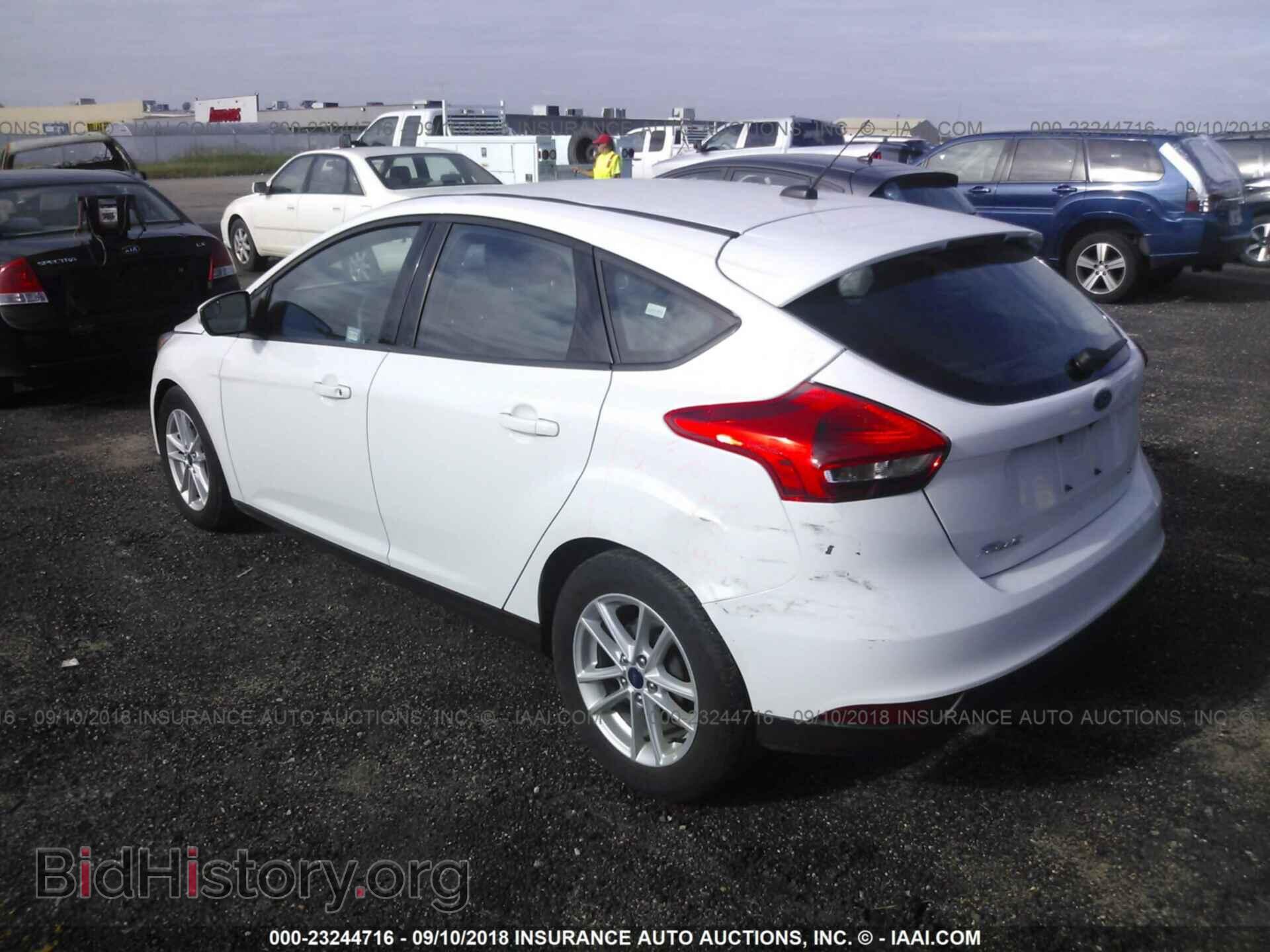 2017 Ford Focus - VIN: 1FADP3K29HL267277 - Фото 3