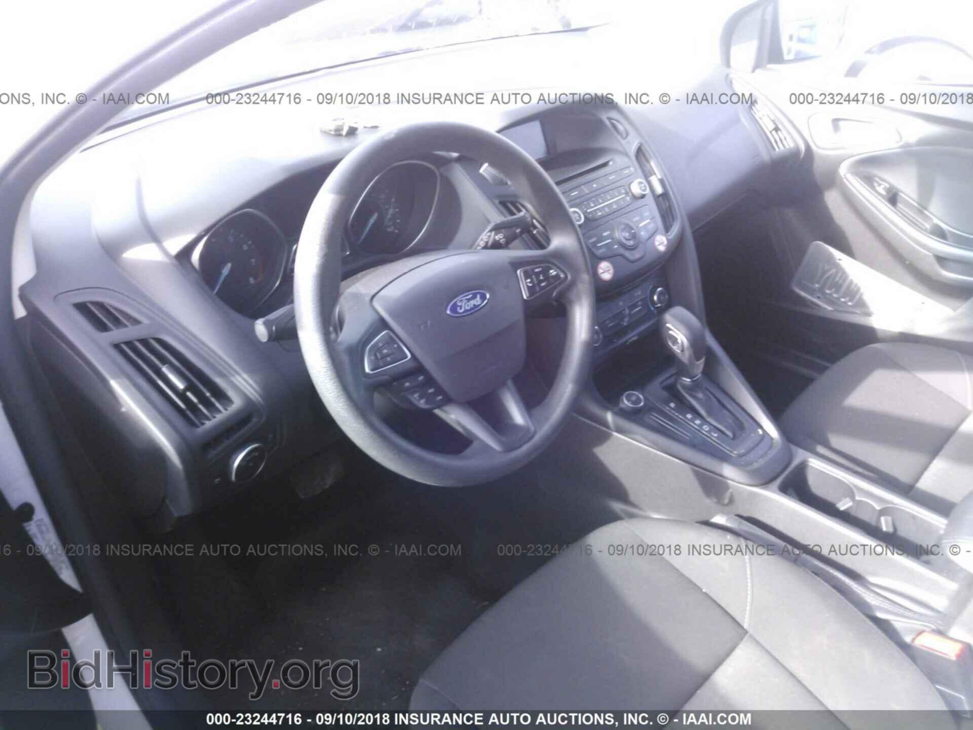 2017 Ford Focus - VIN: 1FADP3K29HL267277 - Фото 5