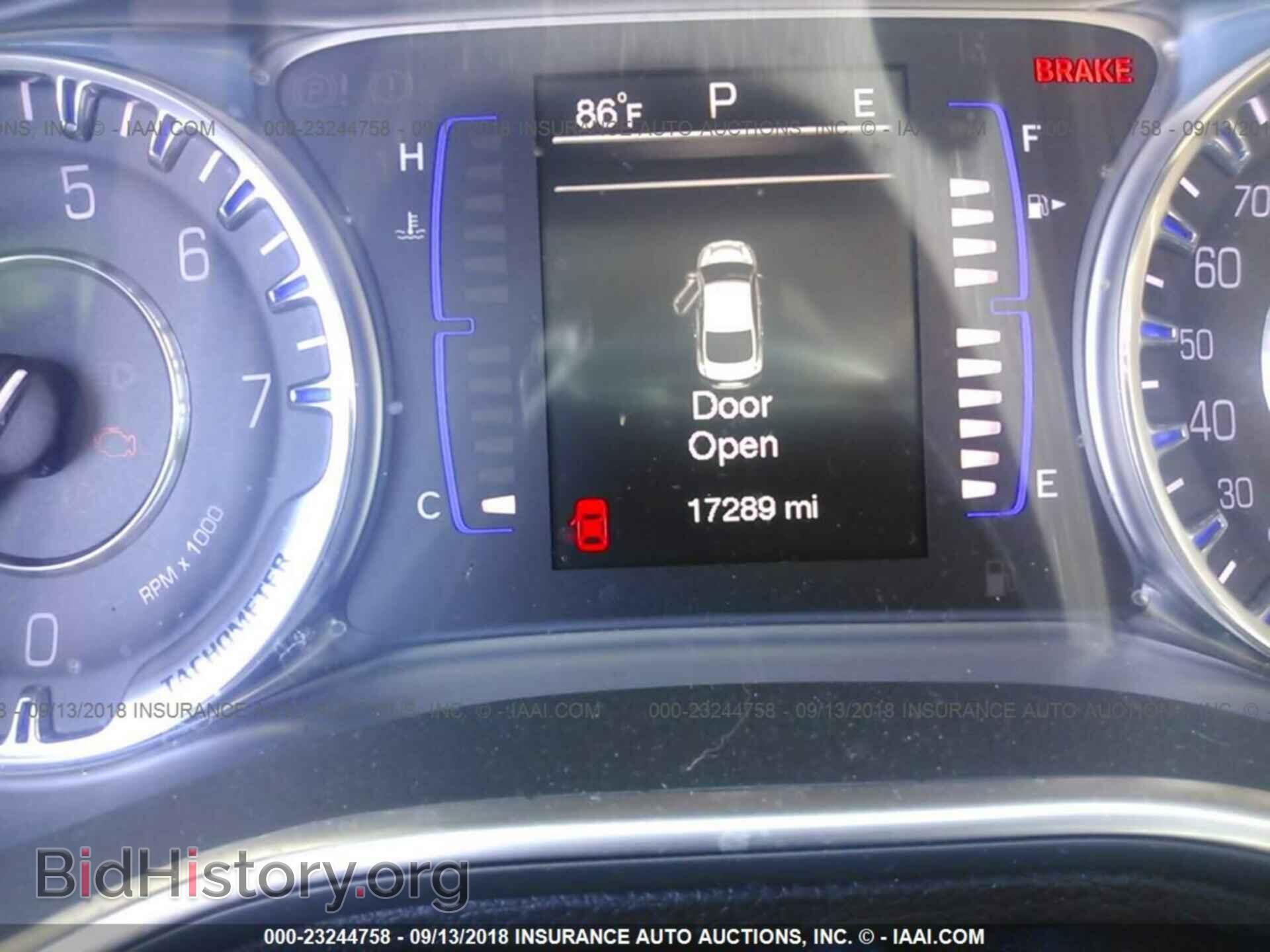 2017 Chrysler 200 - VIN: 1C3CCCFB9HN511157 - Фото 7