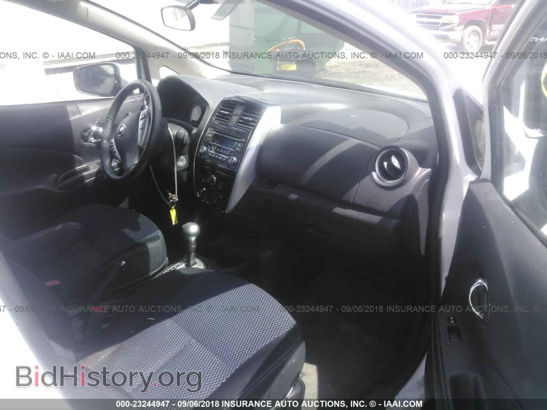 2015 Nissan Versa note - VIN: 3N1CE2CP2FL414995 - Photo 5