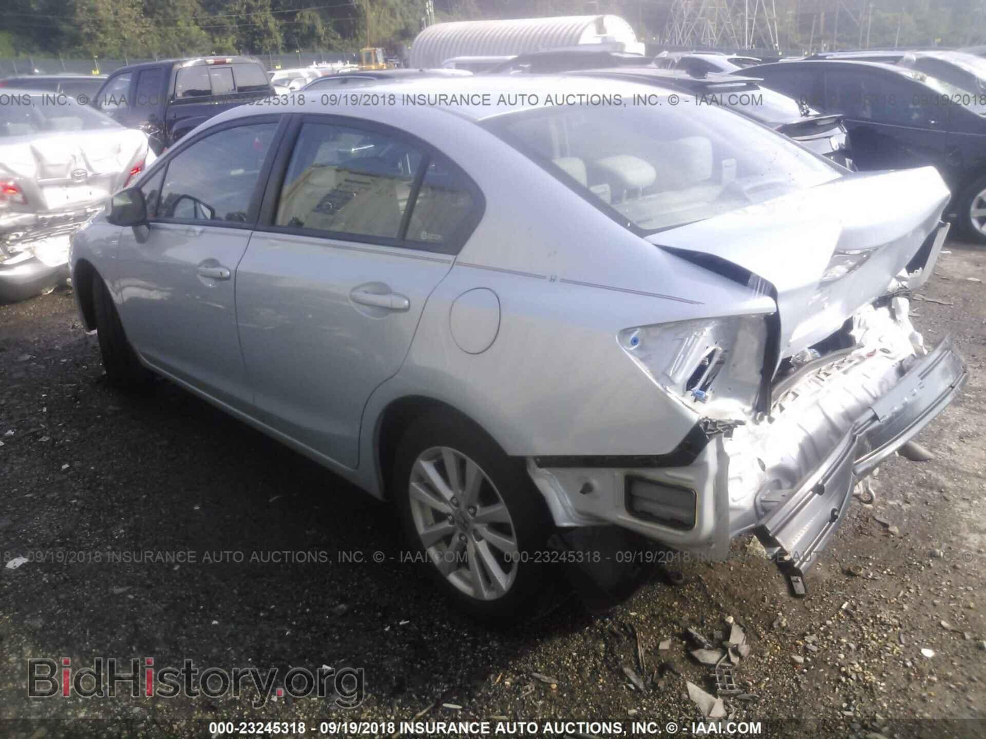 2012 Honda Civic - VIN: 19XFB2F88CE024507 - Фото 3
