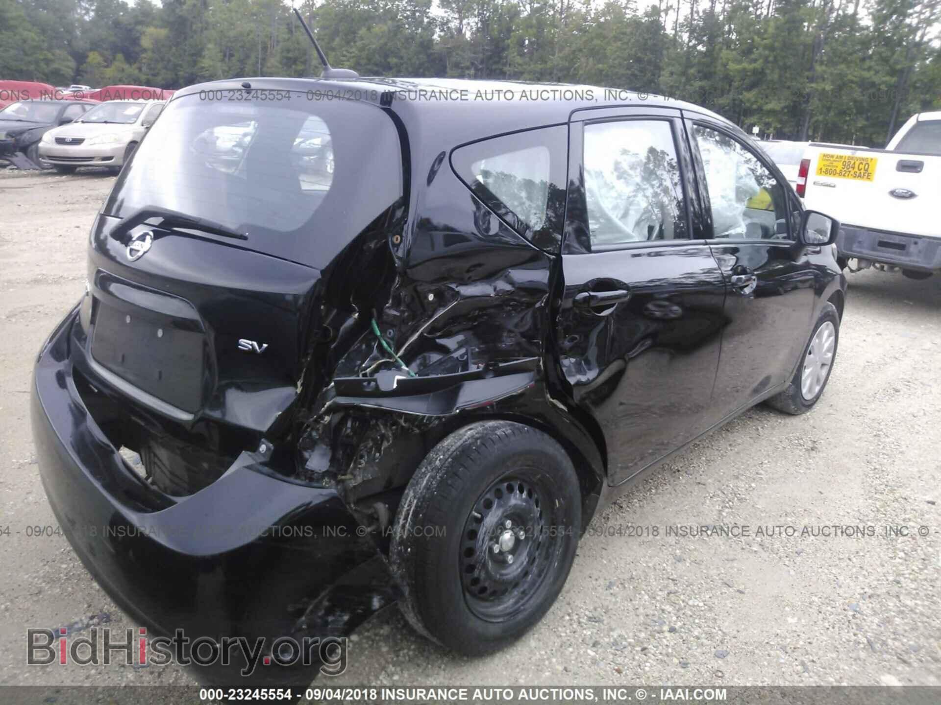 2016 Nissan Versa note - VIN: 3N1CE2CP9GL408015 - Photo 4