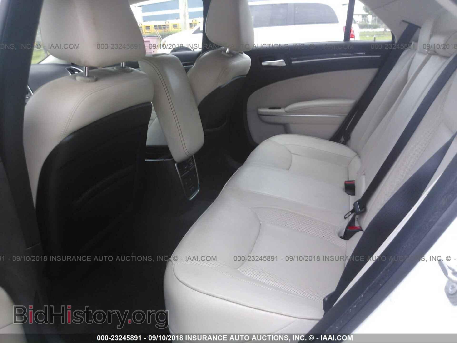 2017 Chrysler 300c - VIN: 2C3CCAEG2HH571145 - Фото 8