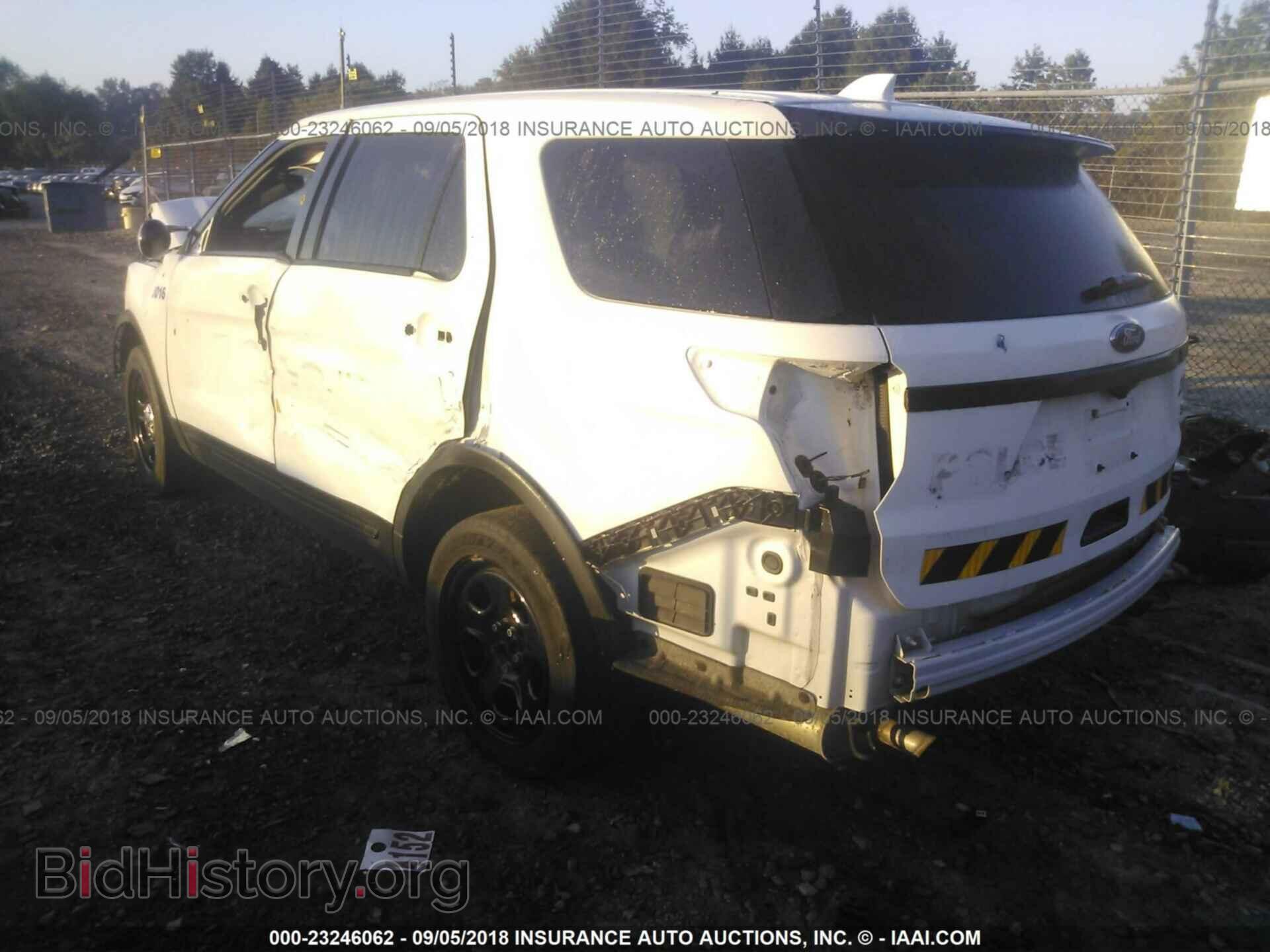 2016 Ford Explorer - VIN: 1FM5K8ARXGGD16305 - Photo 3
