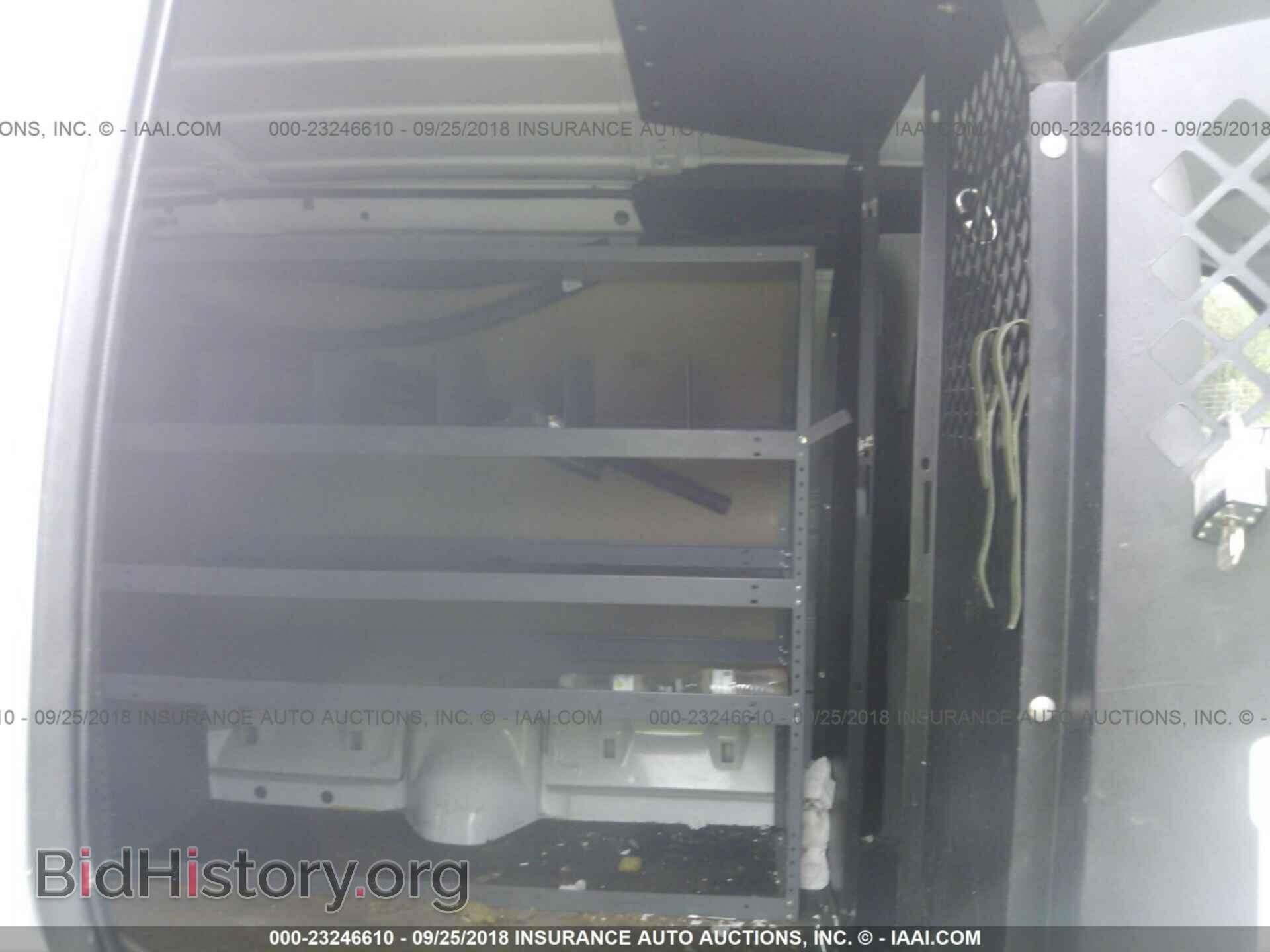 2011 Ford Econoline - VIN: 1FTNE1EW0BDA91129 - Фото 8