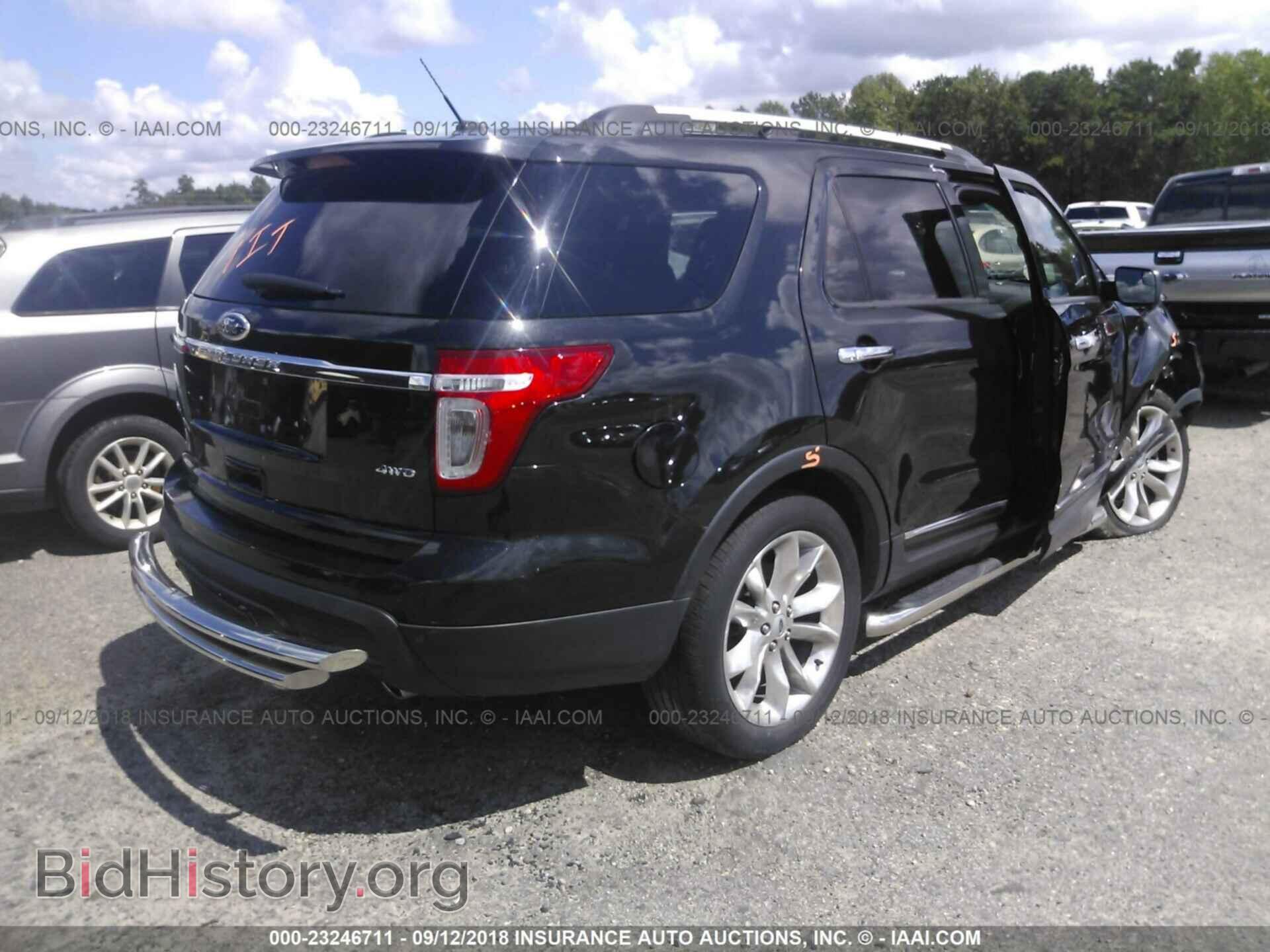 2013 Ford Explorer - VIN: 1FM5K8D83DGA52682 - Photo 4