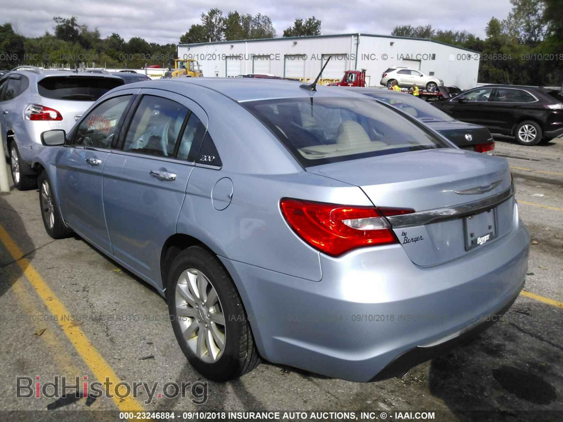 2013 Chrysler 200 - VIN: 1C3CCBCG3DN508159 - Фото 3