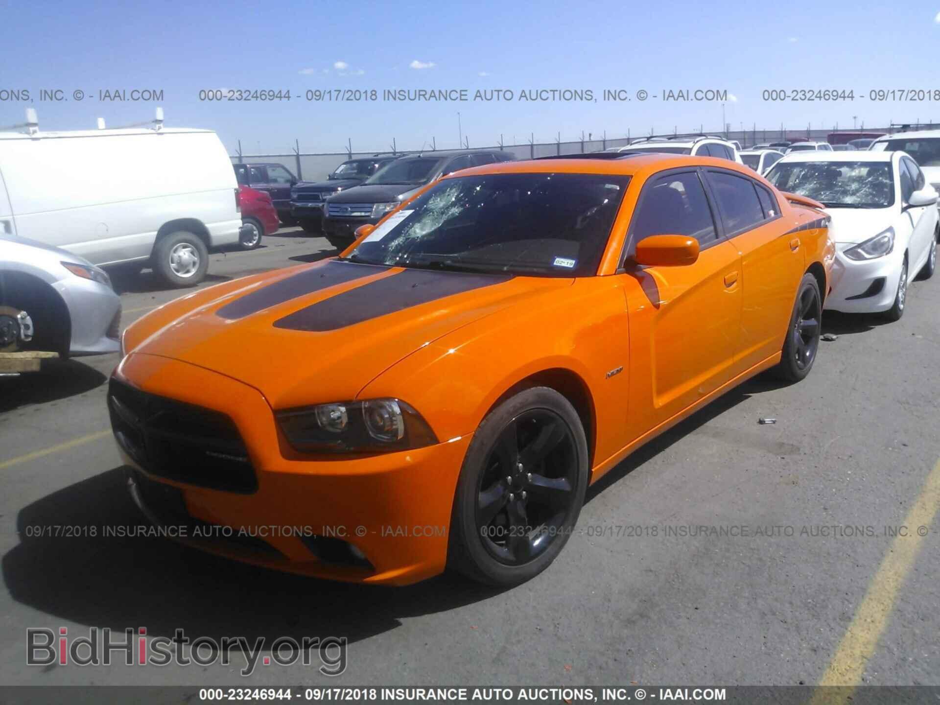 2014 Dodge Charger - VIN: 2C3CDXCT3EH199343 - Фото 2