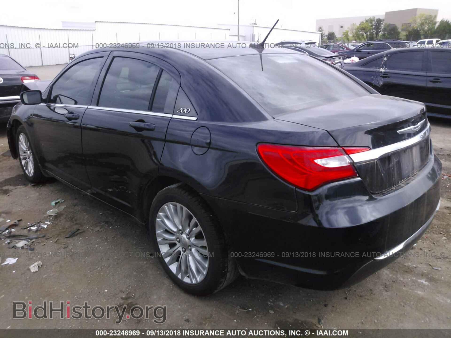 2013 Chrysler 200 - VIN: 1C3CCBBB2DN693830 - Photo 3