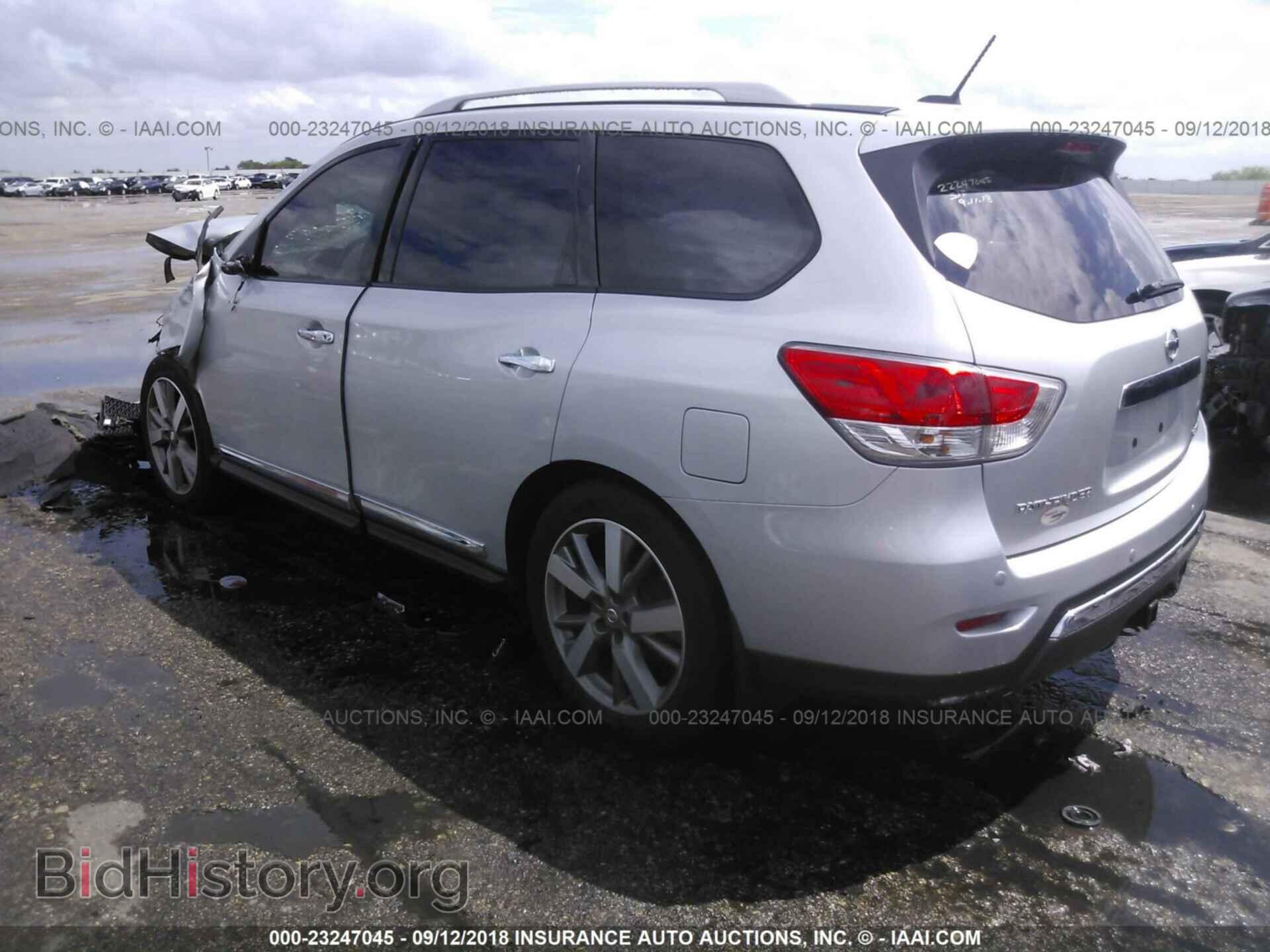 2014 Nissan Pathfinder - VIN: 5N1AR2MN0EC728169 - Фото 3