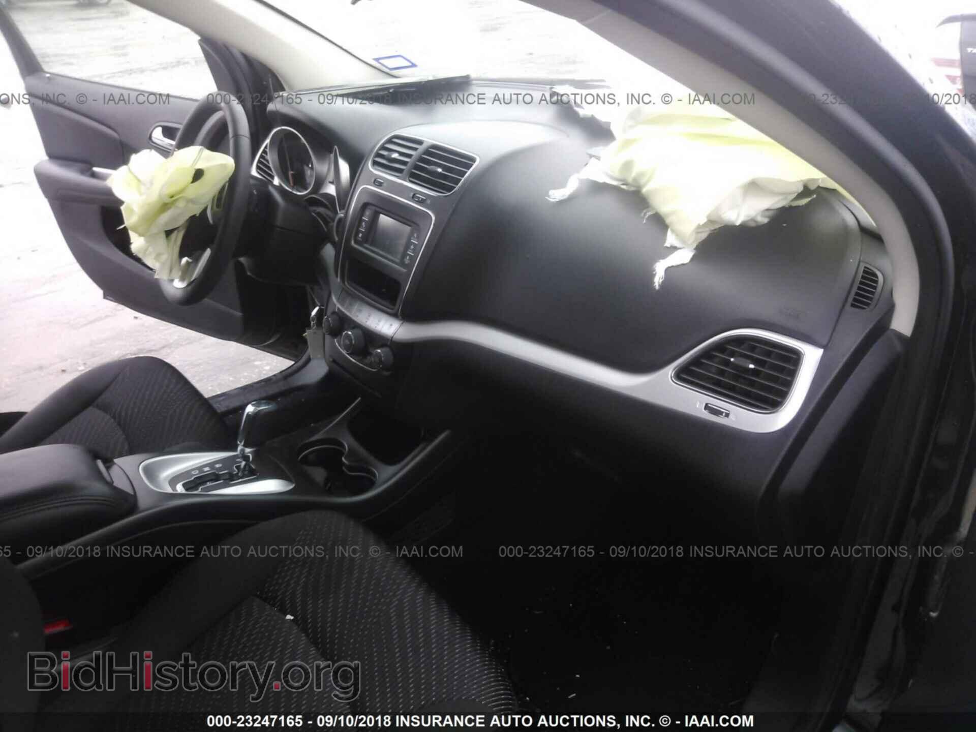 2018 Dodge Journey - VIN: 3C4PDCAB8JT236596 - Фото 5