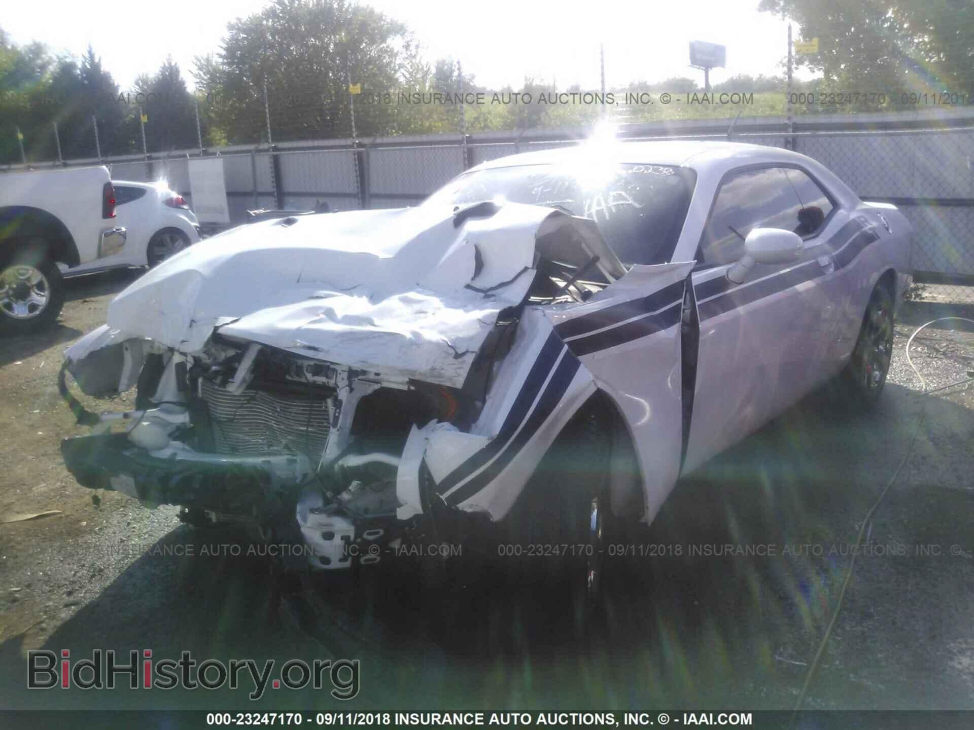 2014 Dodge Challenger - VIN: 2C3CDYBT0EH180238 - Фото 2